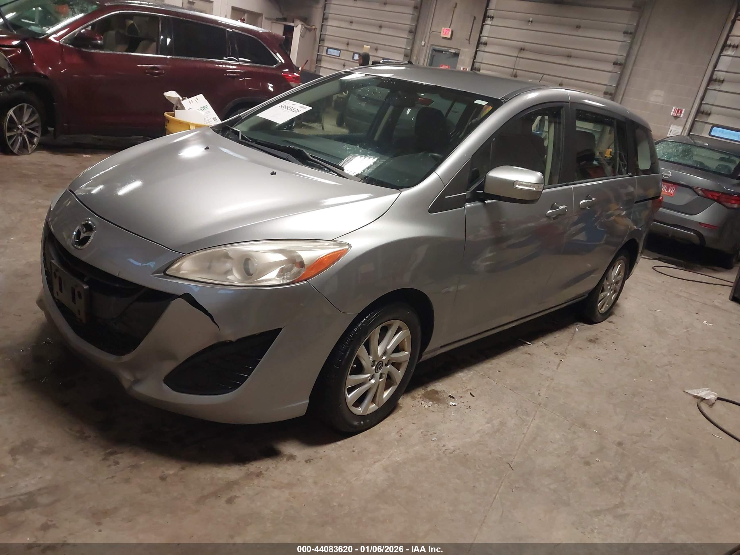 MAZDA MAZDA5 image 2