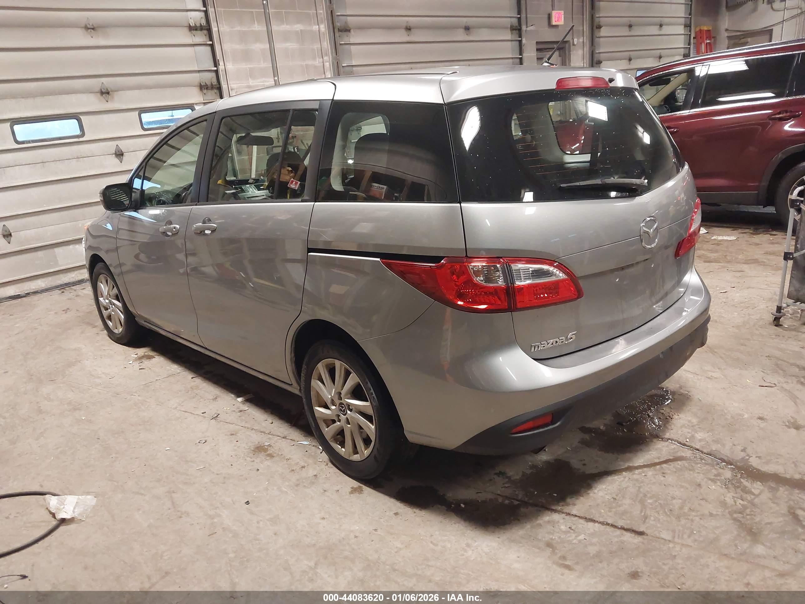 MAZDA MAZDA5 image 3