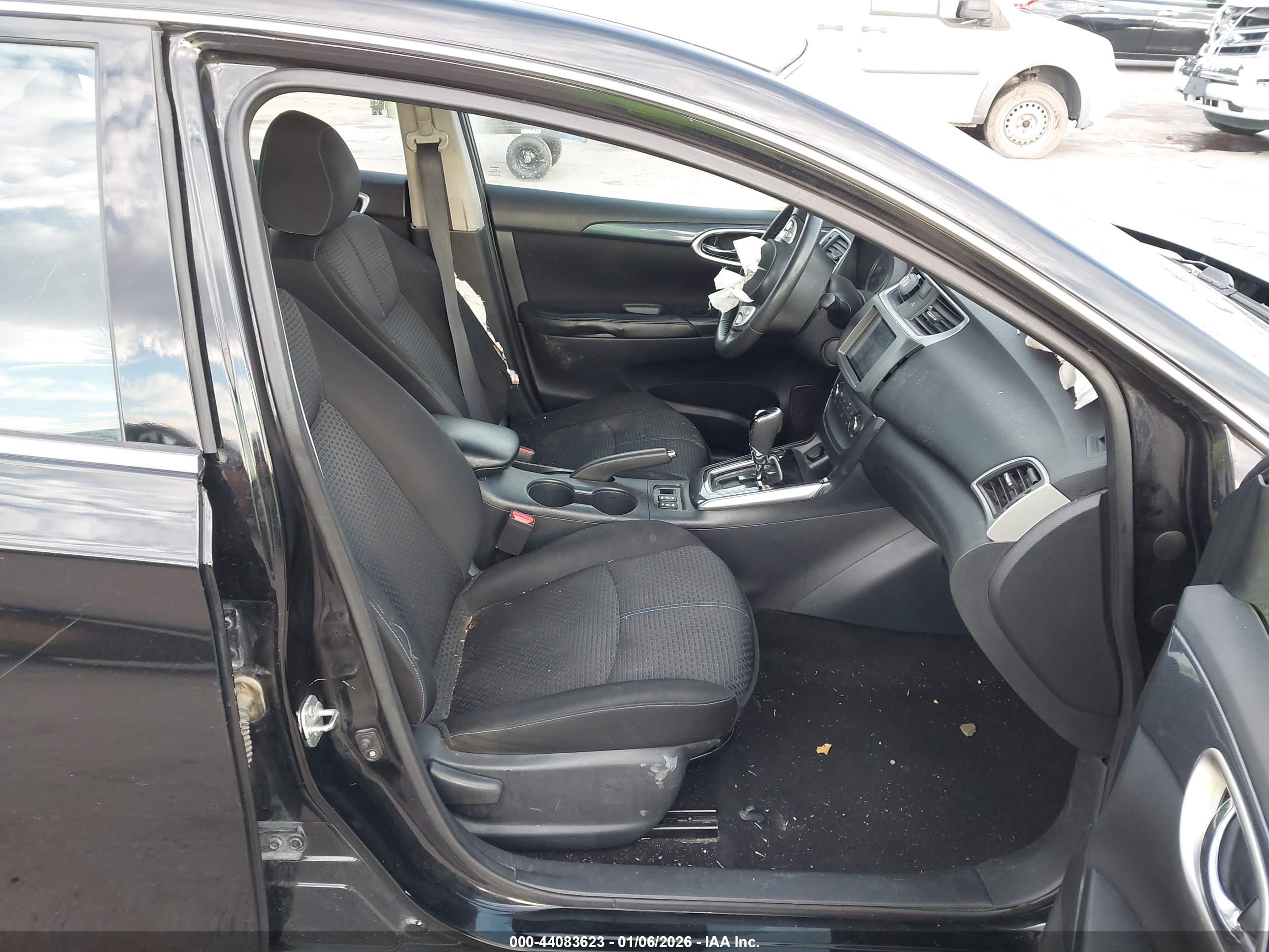 NISSAN SENTRA image 5