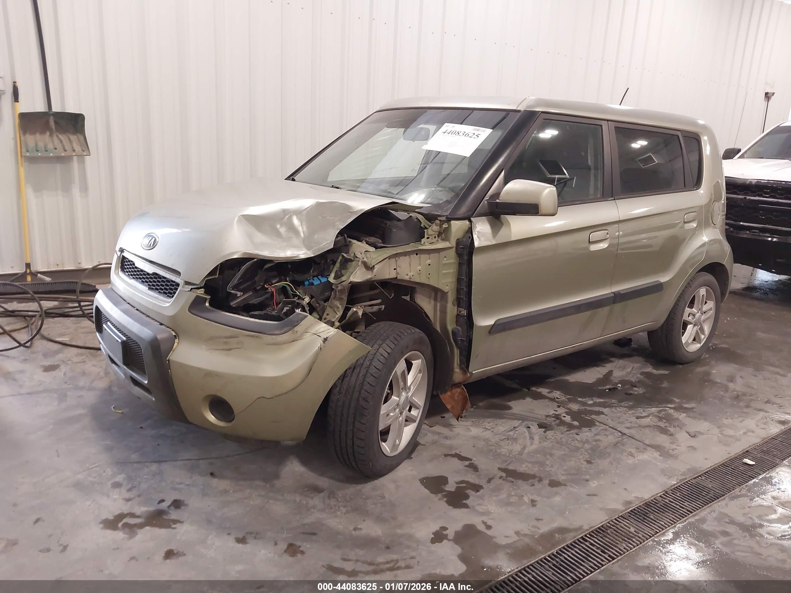 KIA SOUL image 2