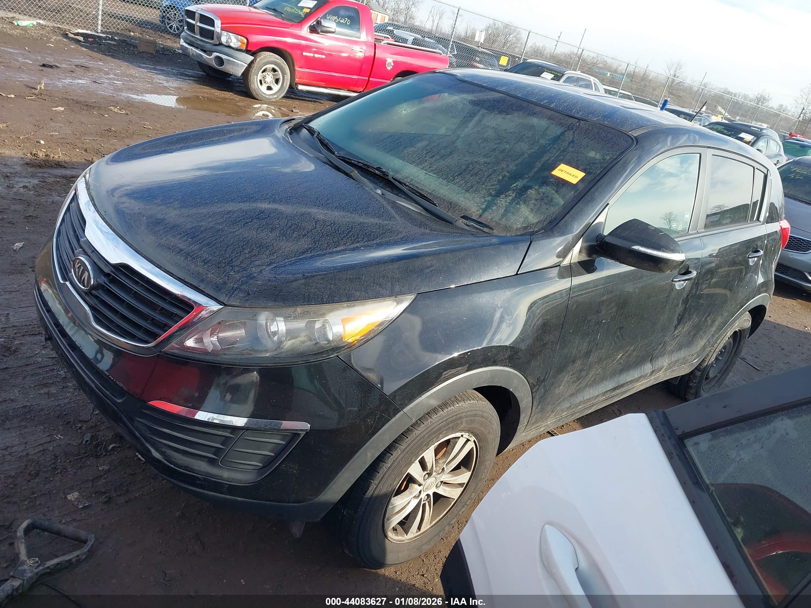 KIA SPORTAGE image 2