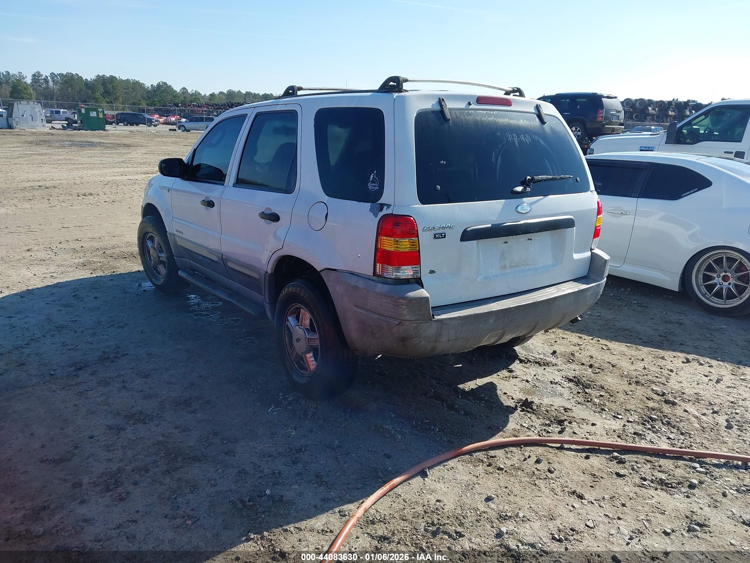 FORD ESCAPE image 3