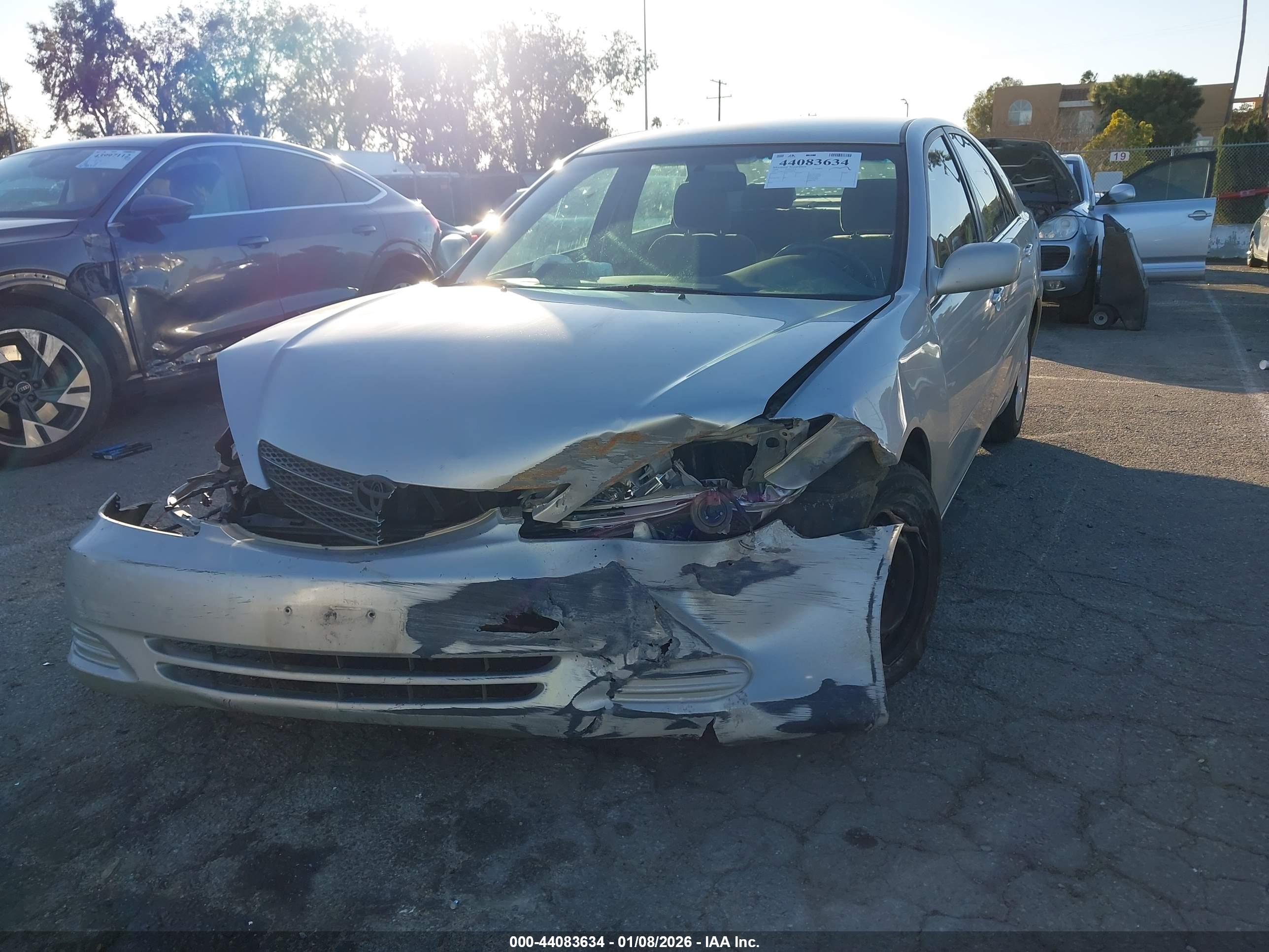 TOYOTA CAMRY image 2