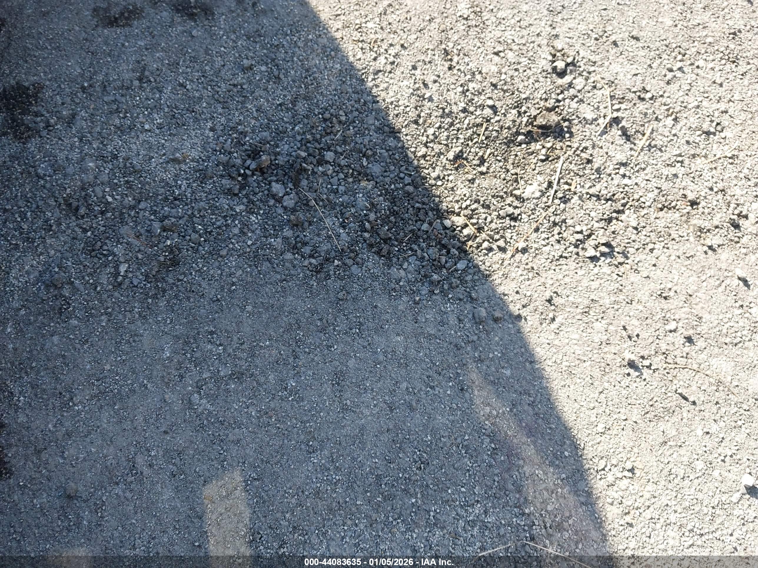 FORD FUSION image 6