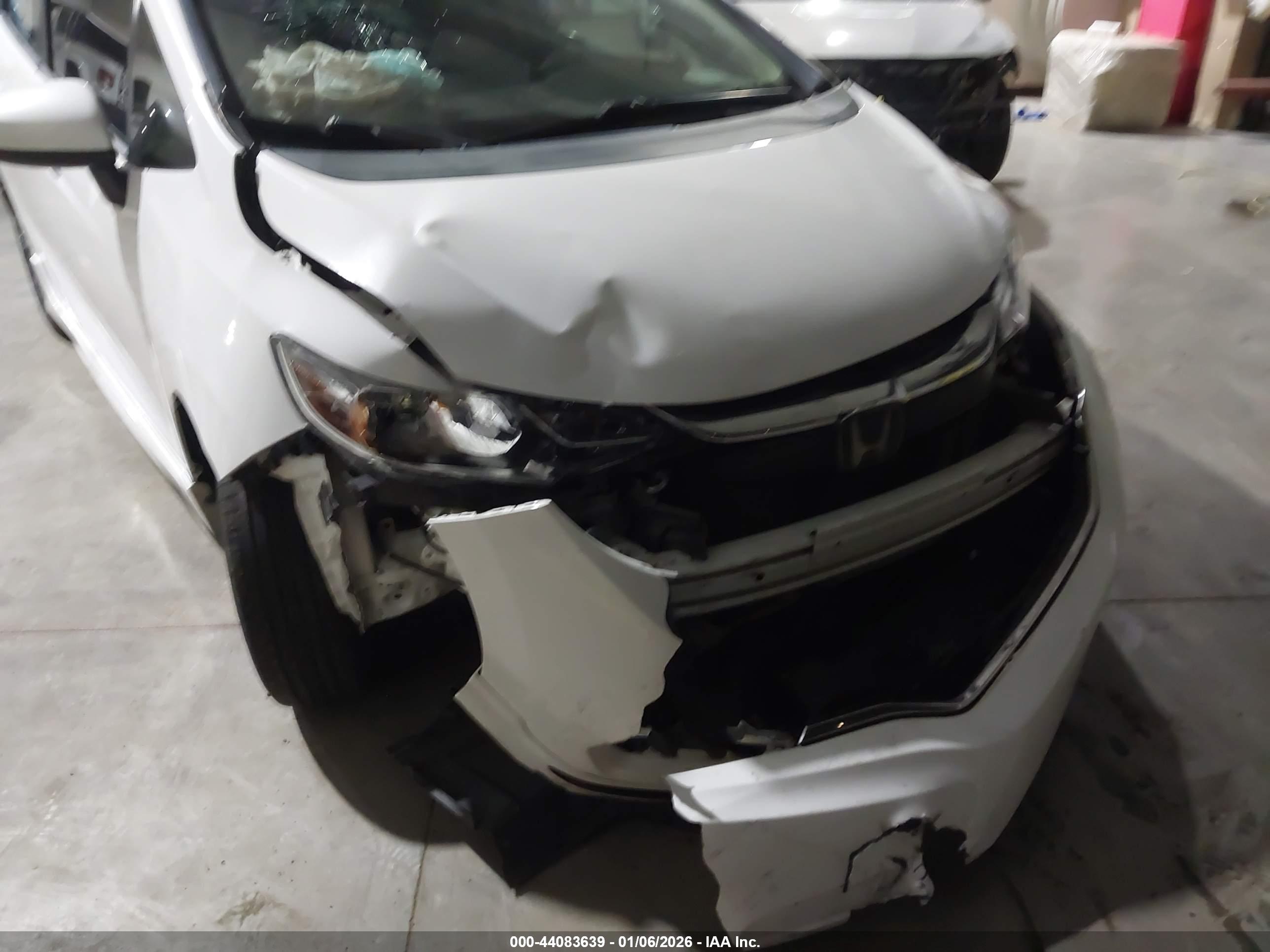 HONDA FIT image 6