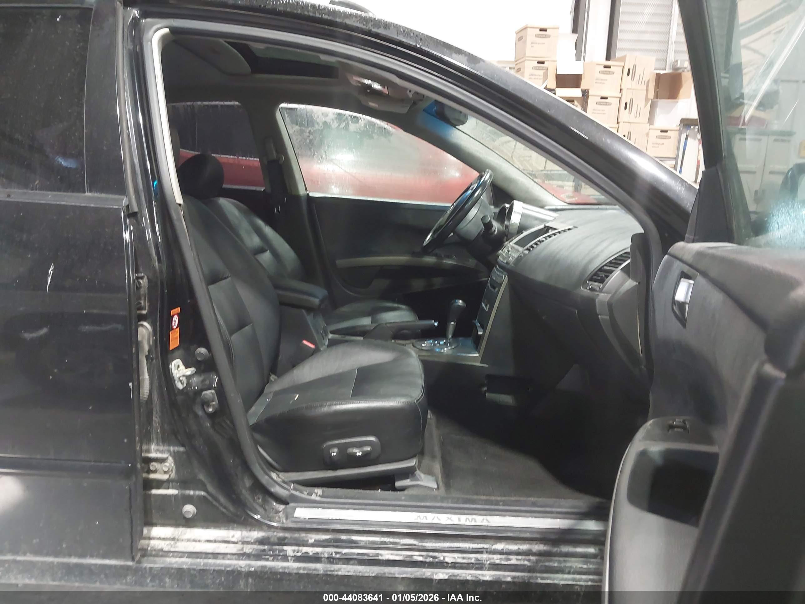 NISSAN MAXIMA image 5