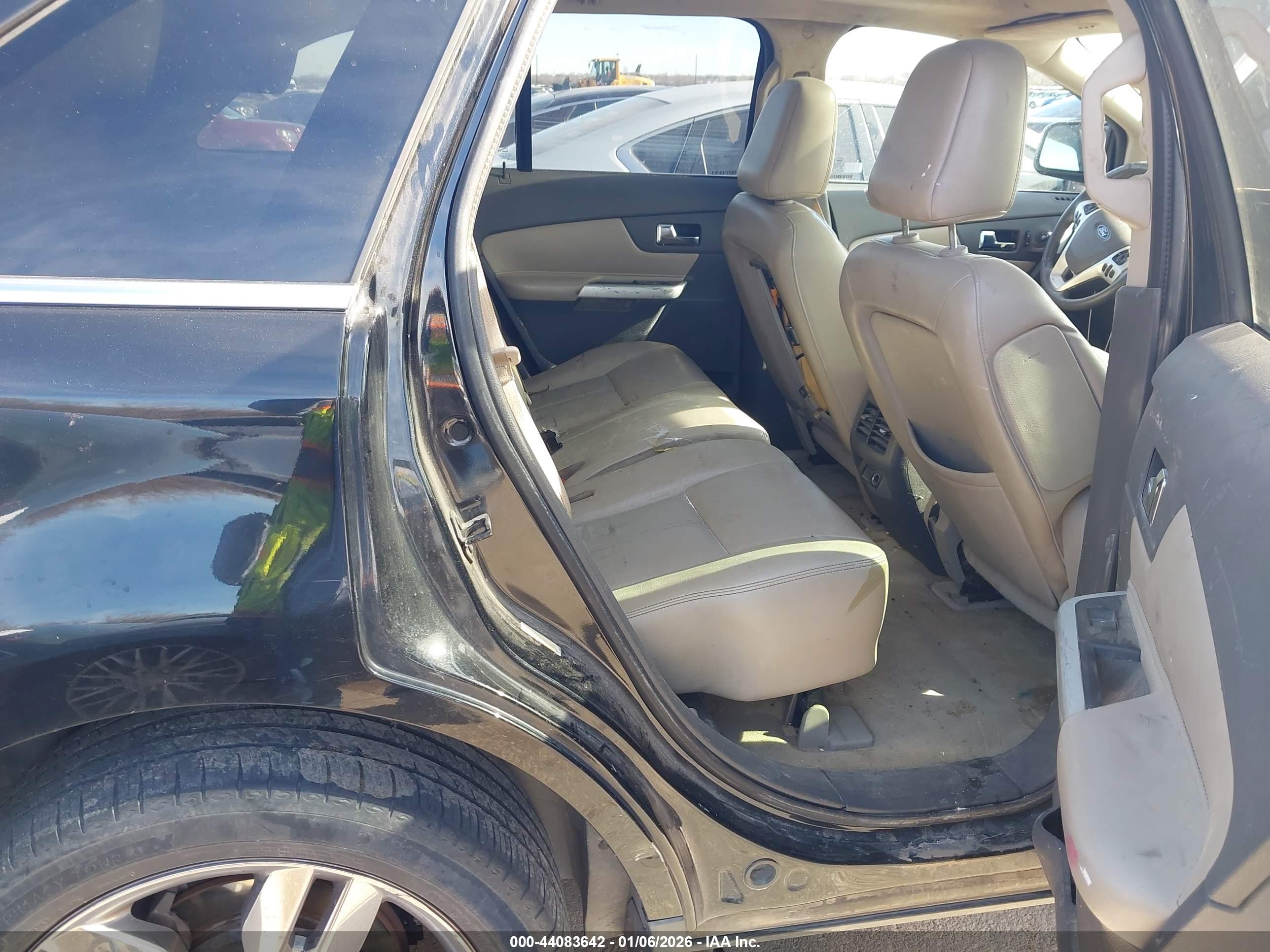 FORD EDGE image 8