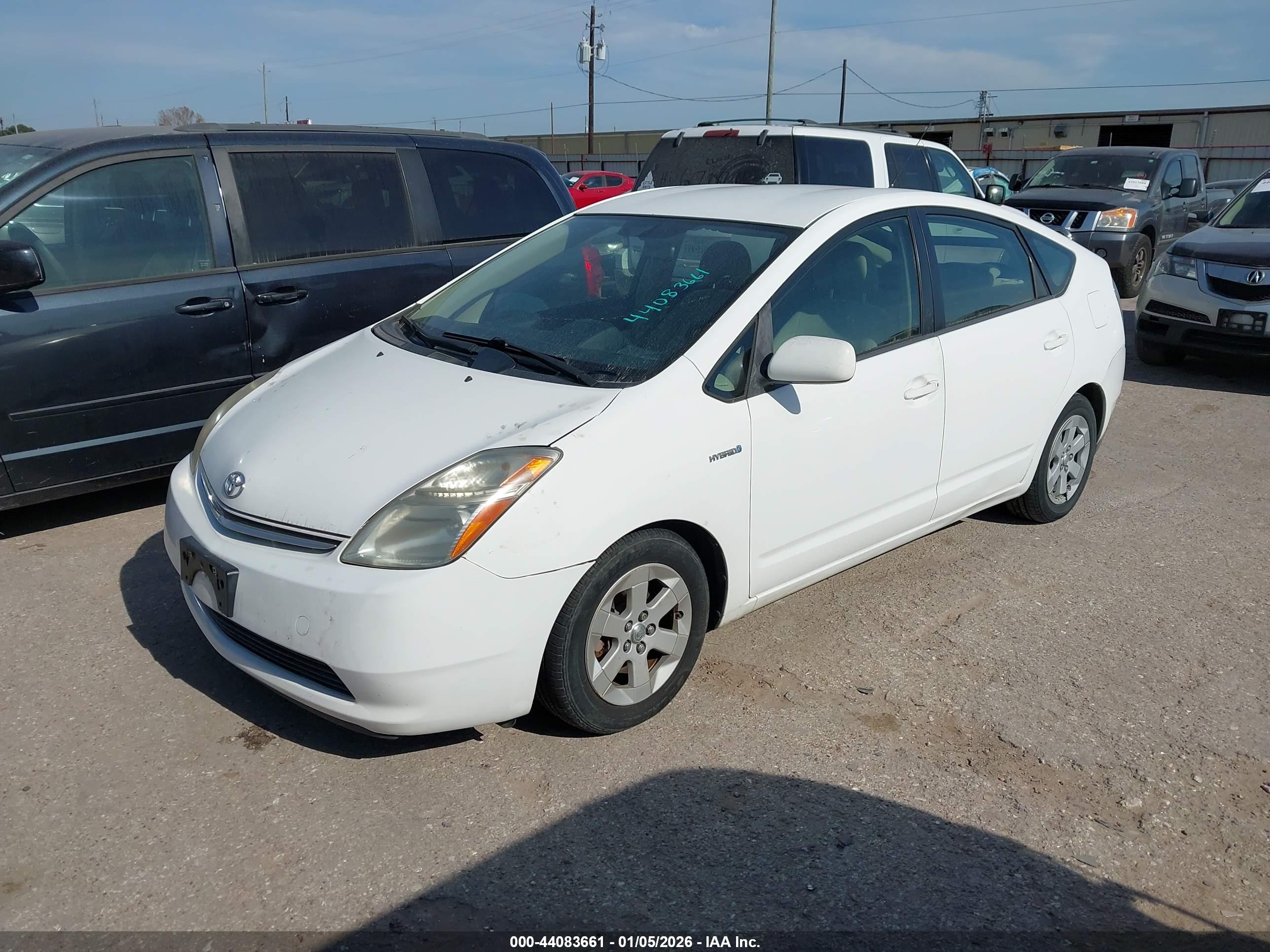 TOYOTA PRIUS image 2