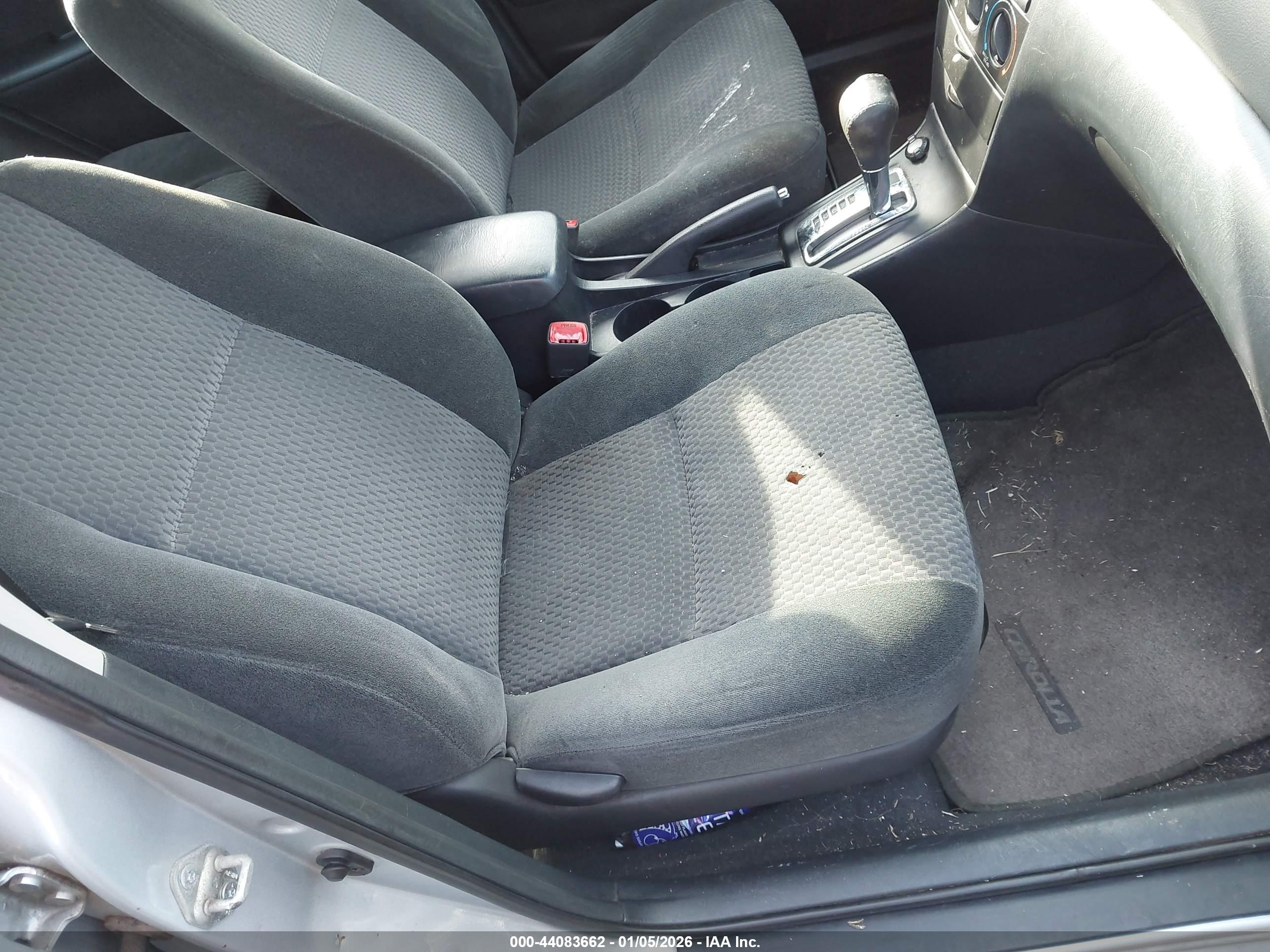 TOYOTA COROLLA image 5