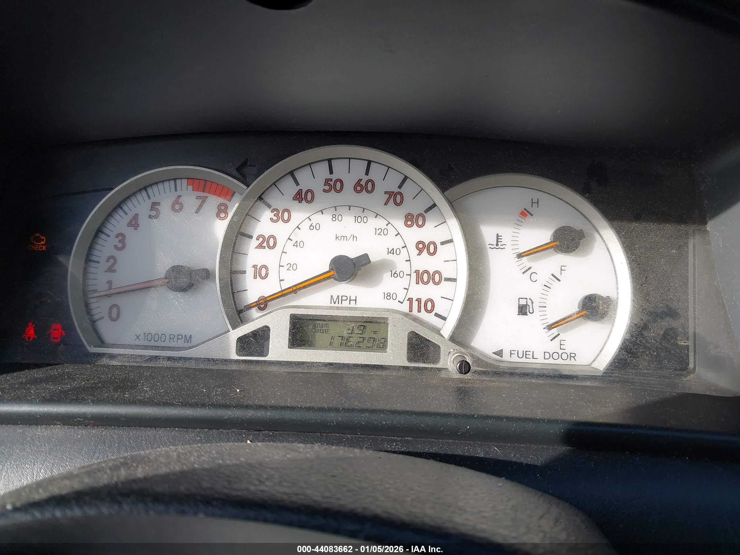 TOYOTA COROLLA image 7
