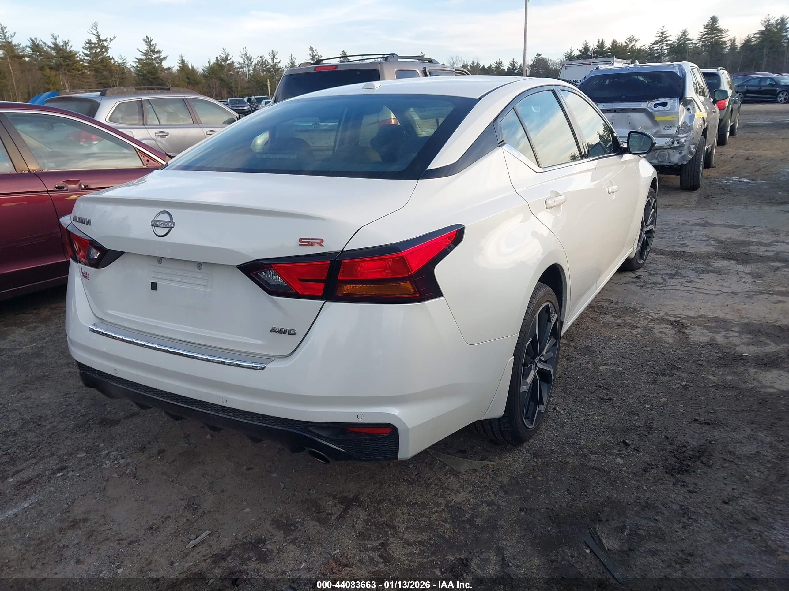 NISSAN ALTIMA image 4