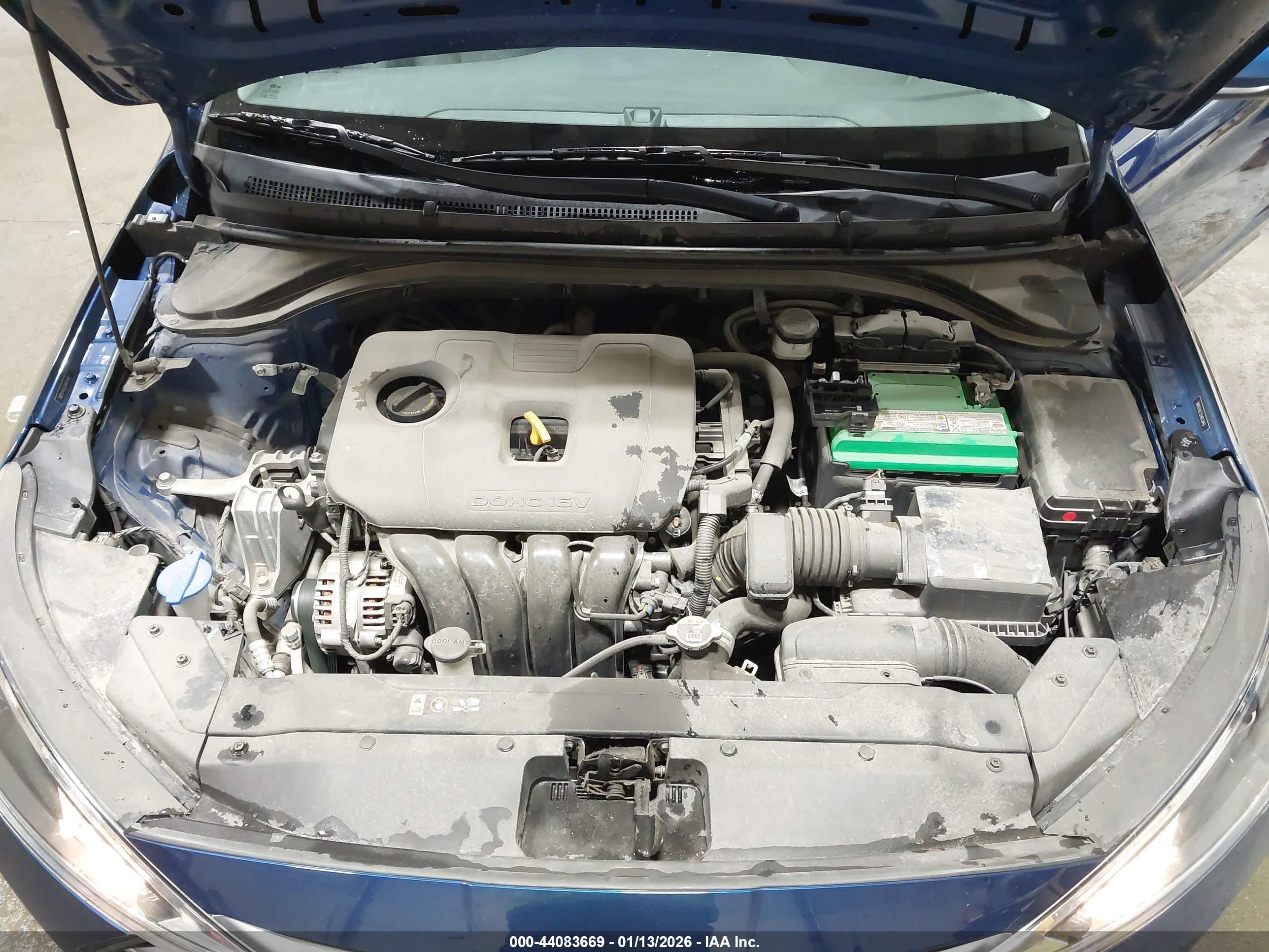 HYUNDAI ELANTRA image 10
