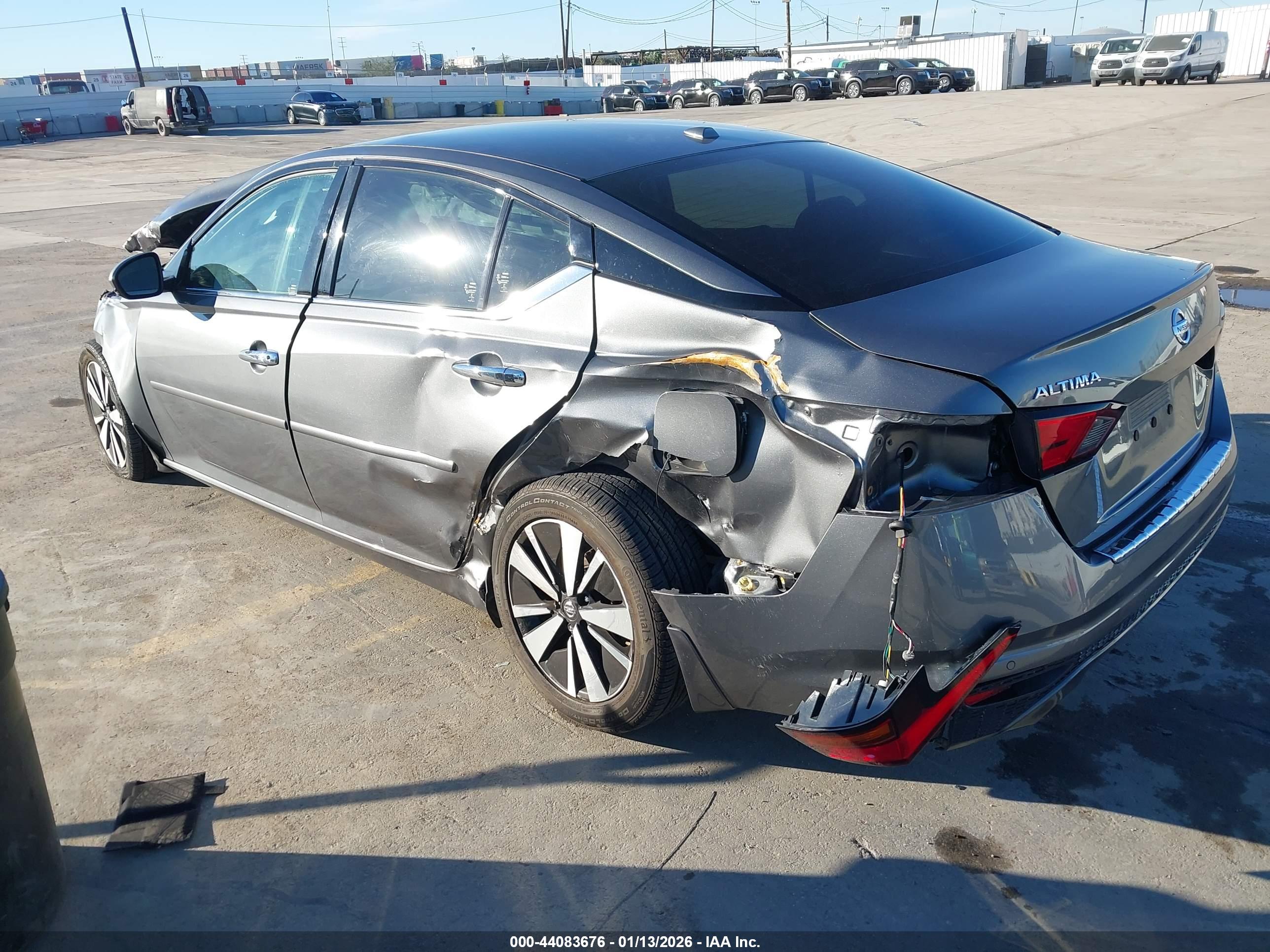 NISSAN ALTIMA image 3