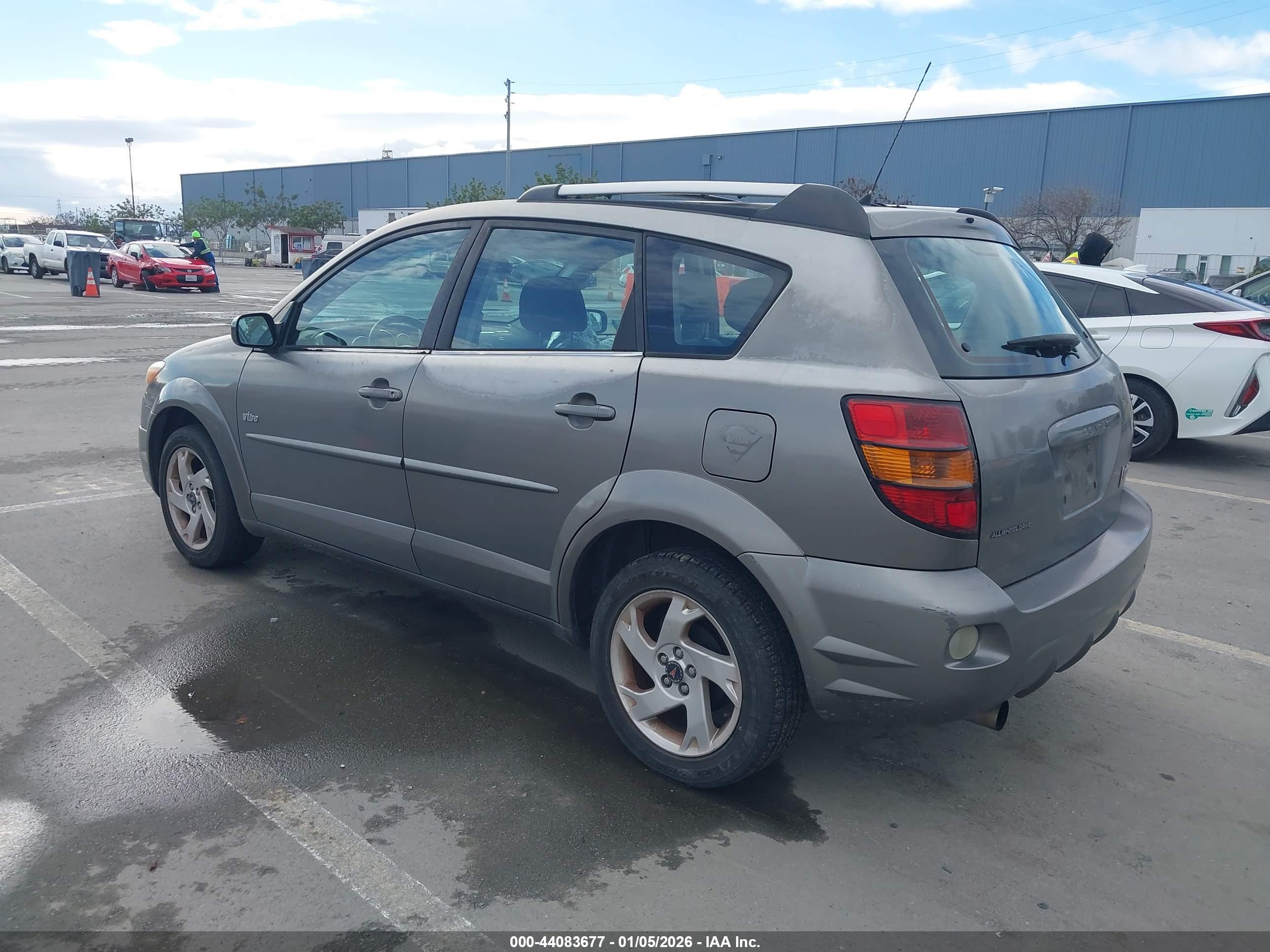 PONTIAC VIBE image 3