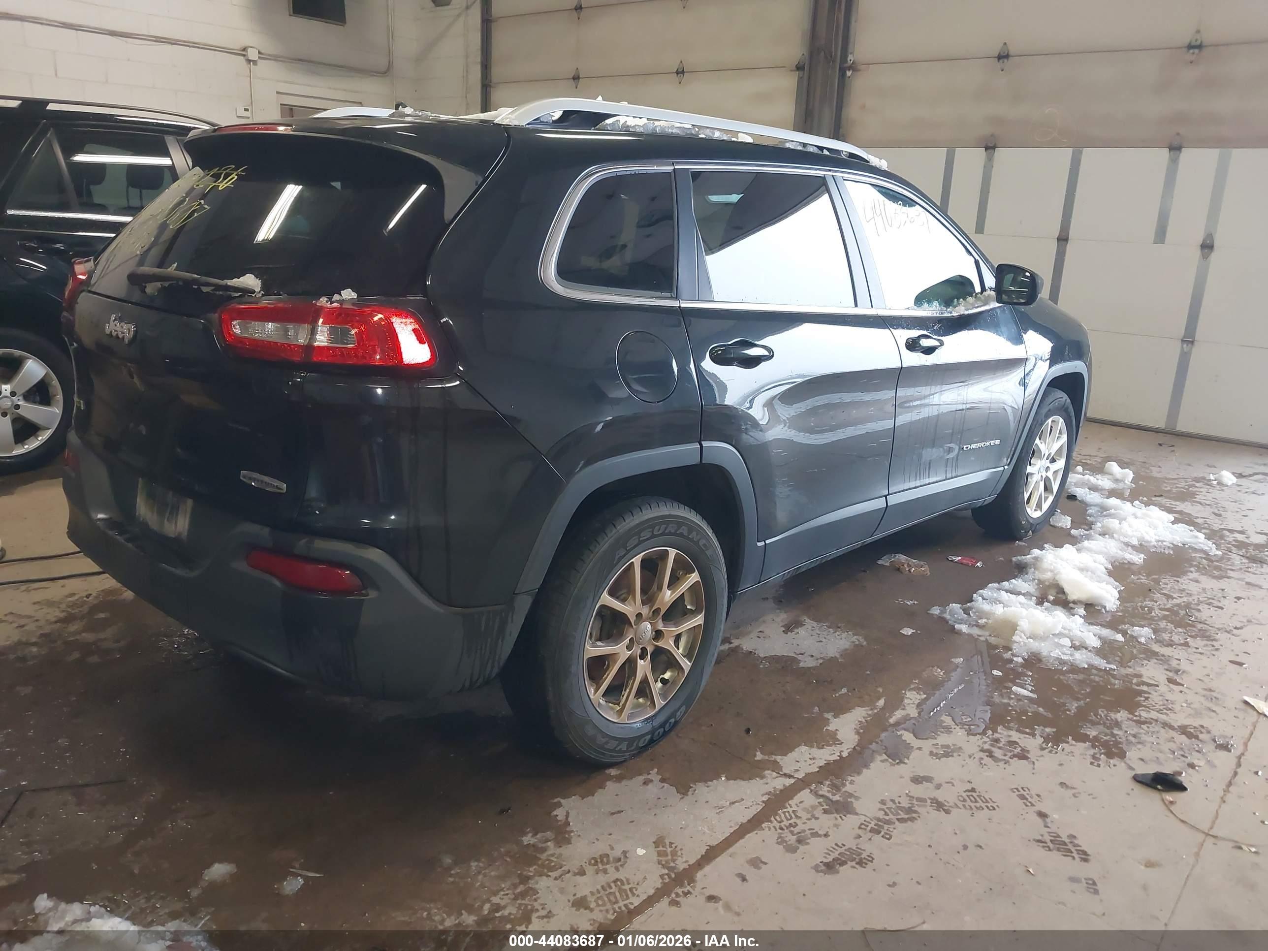 JEEP CHEROKEE image 4
