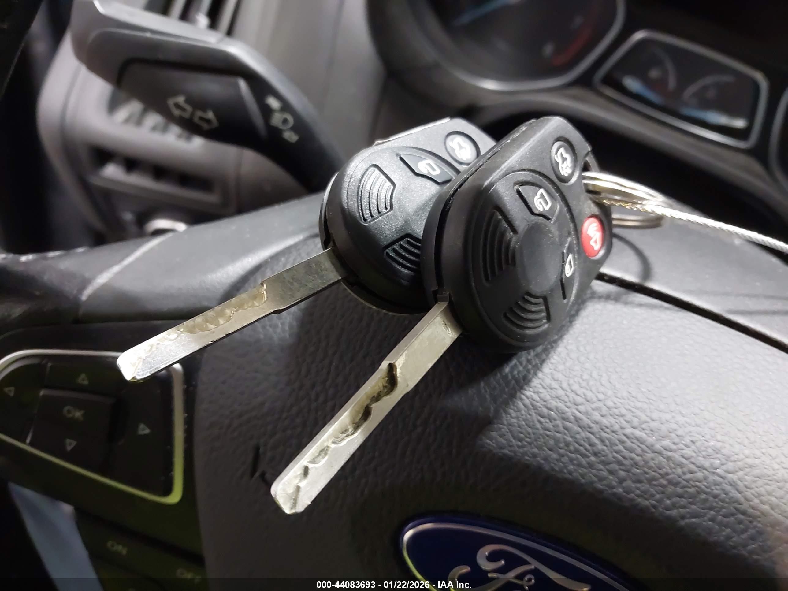 FORD FOCUS image 11