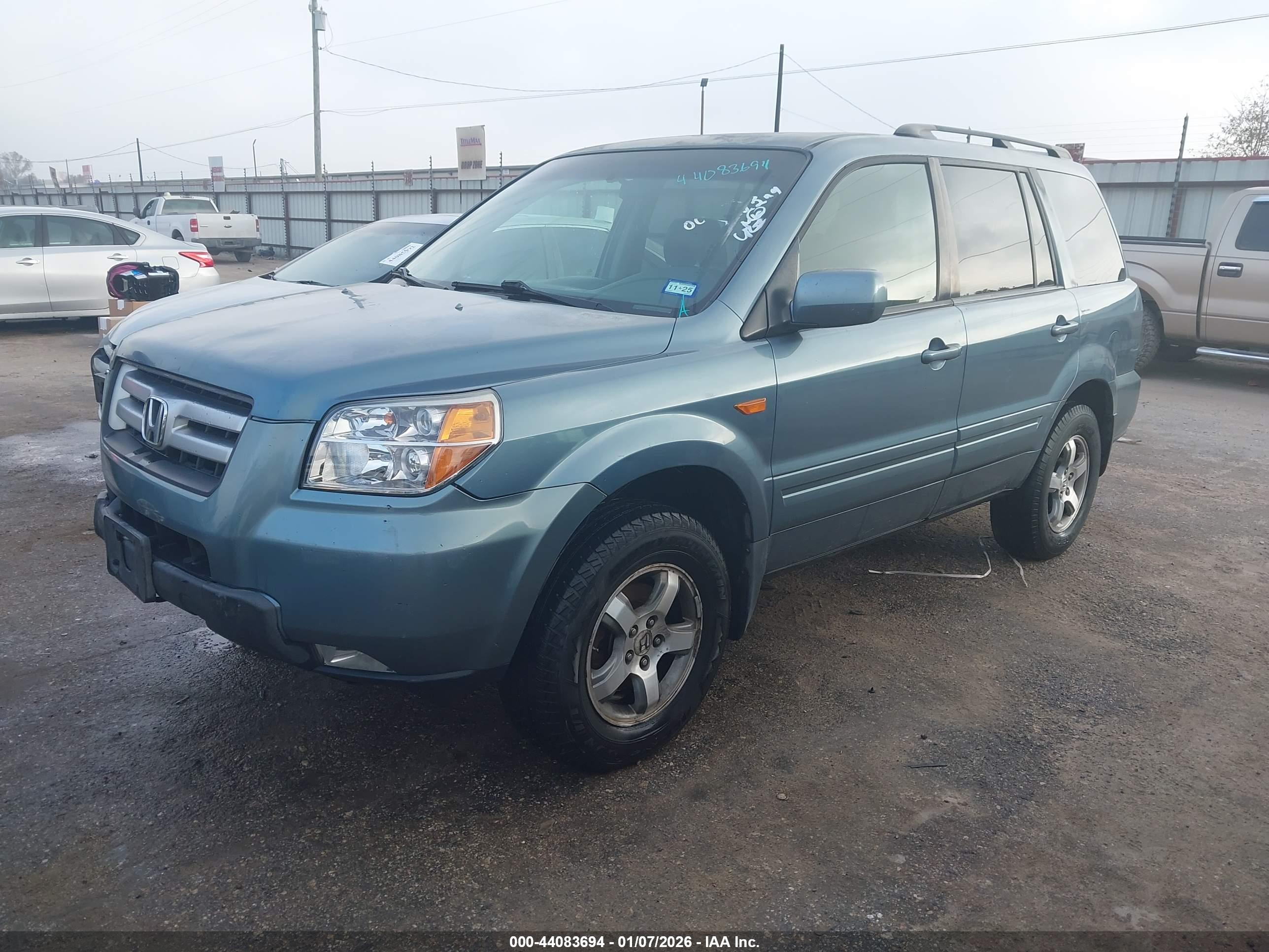 HONDA PILOT image 2