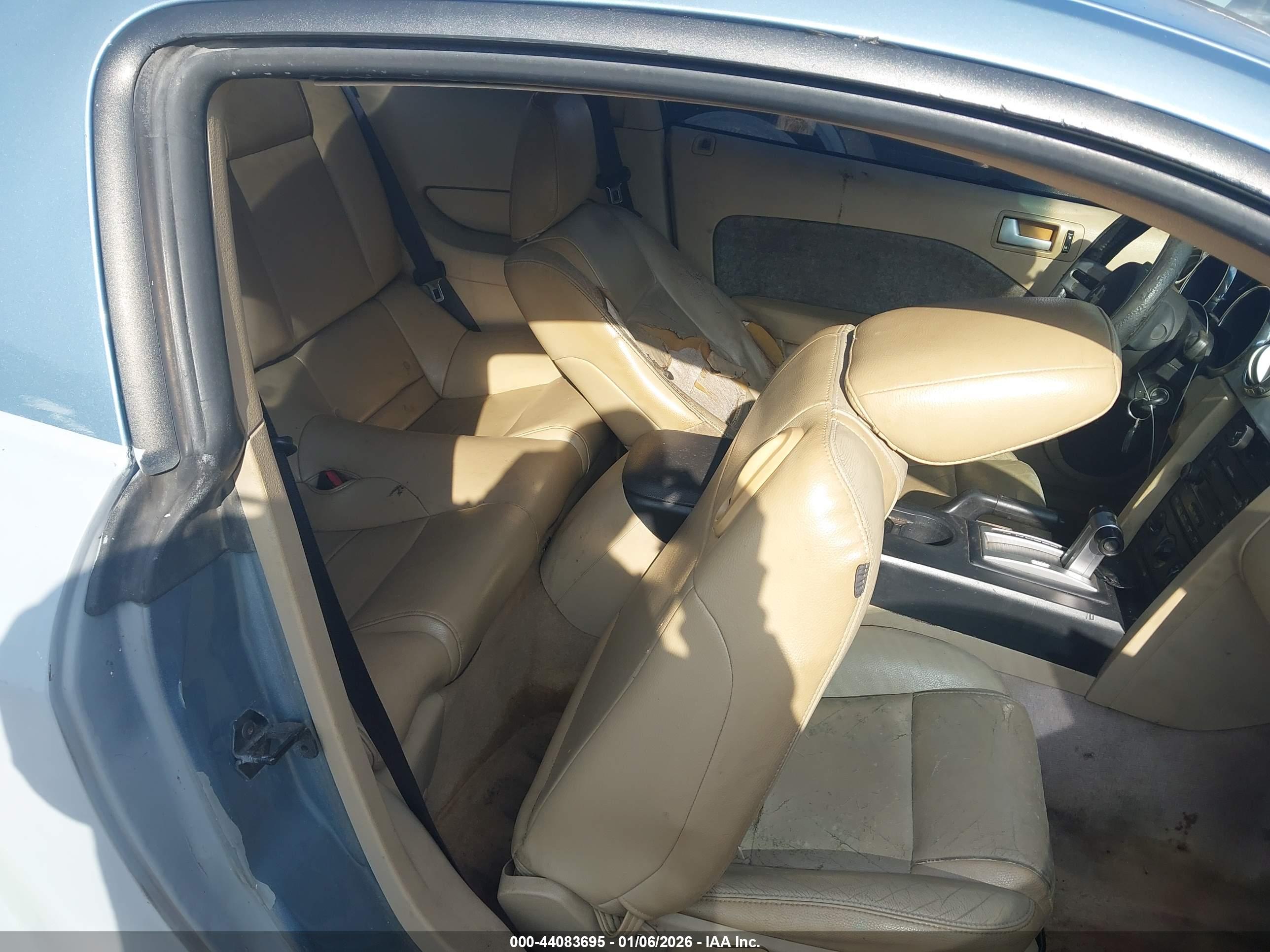 FORD MUSTANG image 8