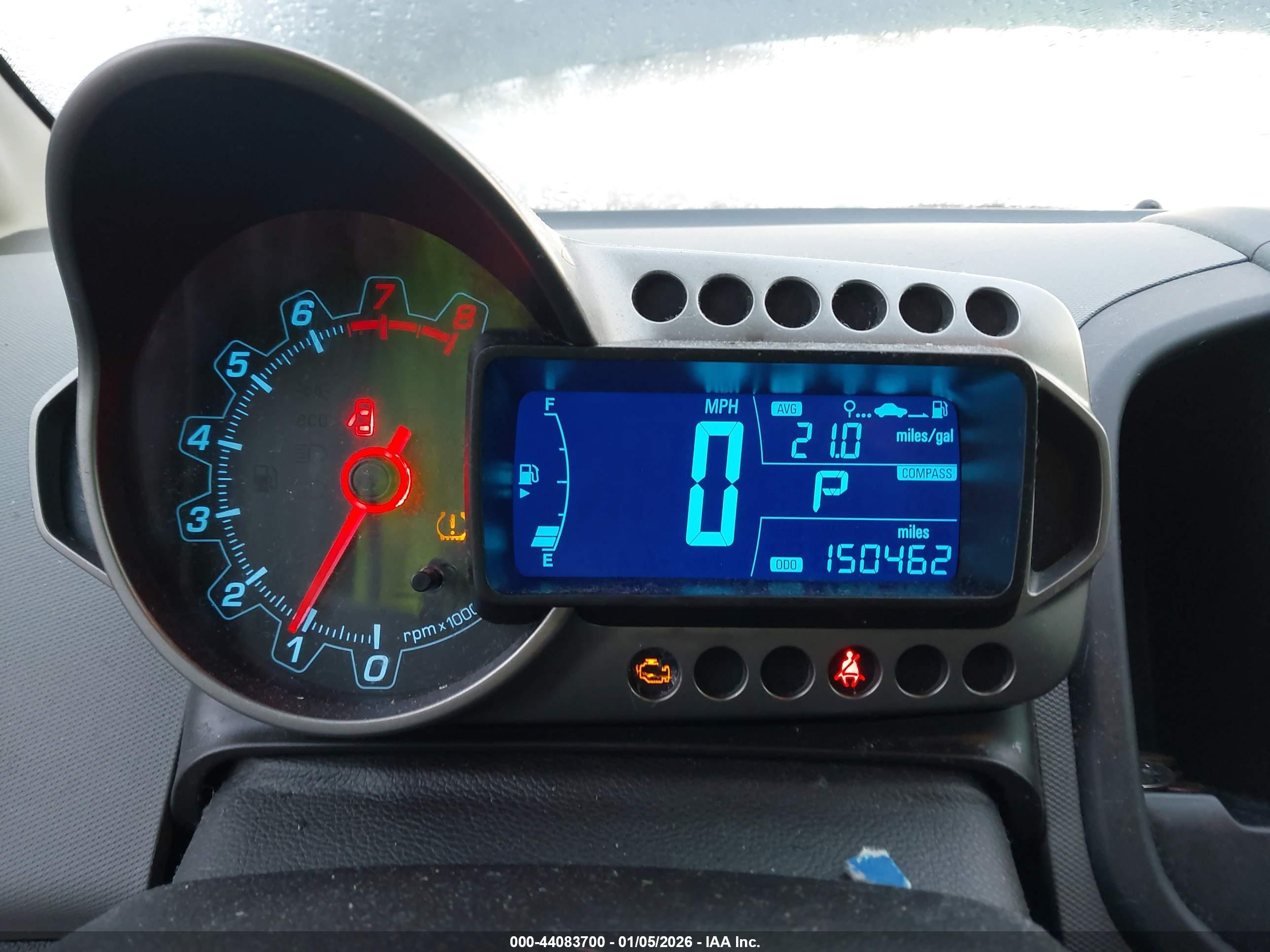 CHEVROLET SONIC image 7