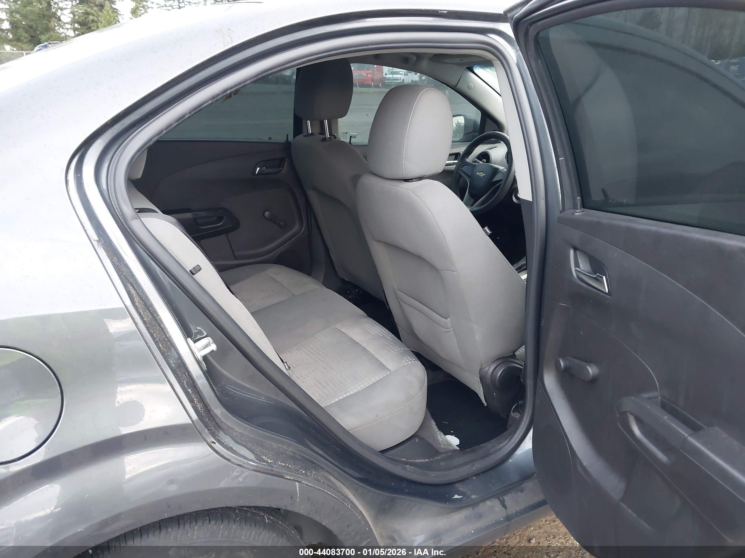 CHEVROLET SONIC image 8