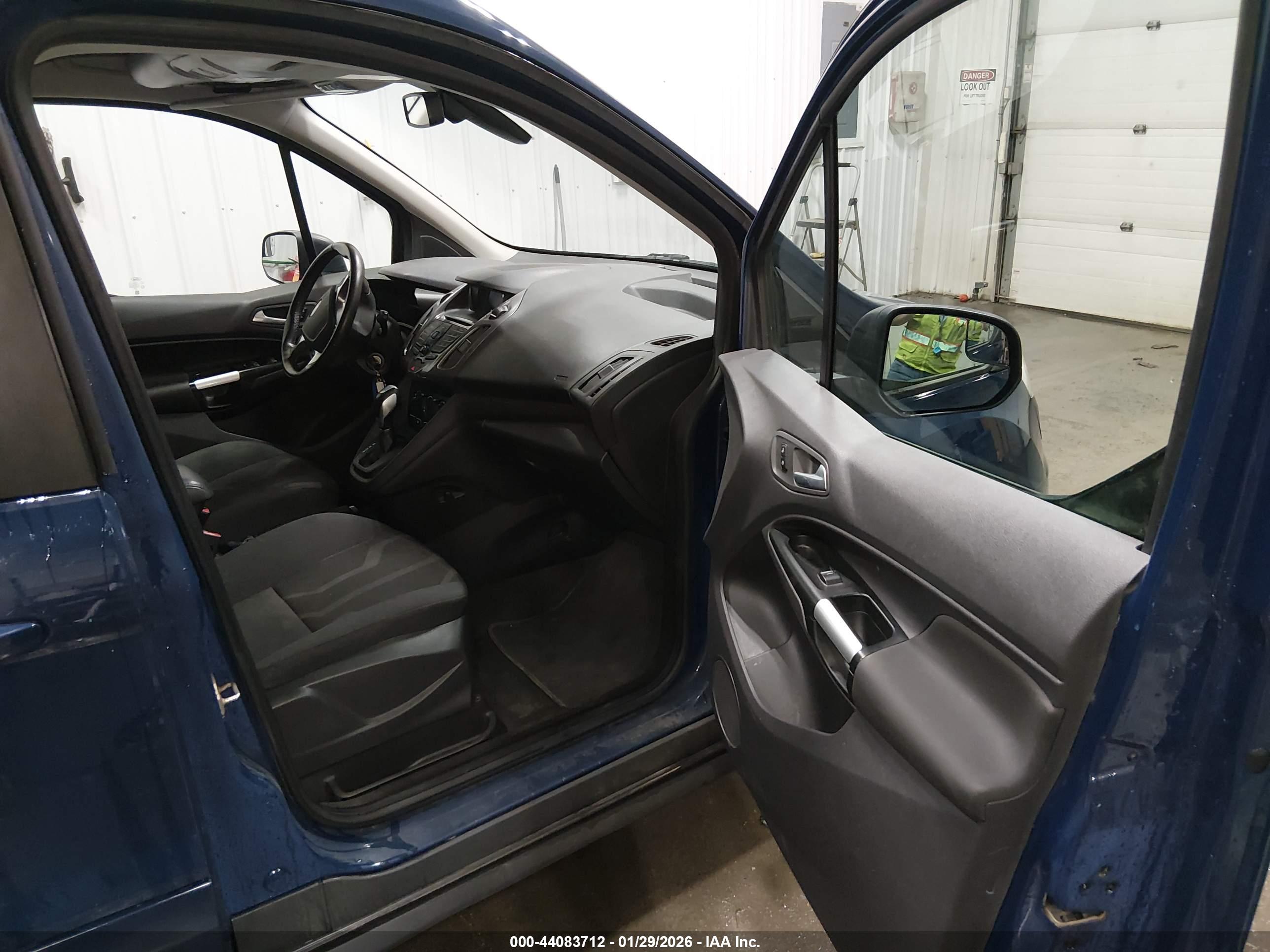 FORD TRANSIT image 5