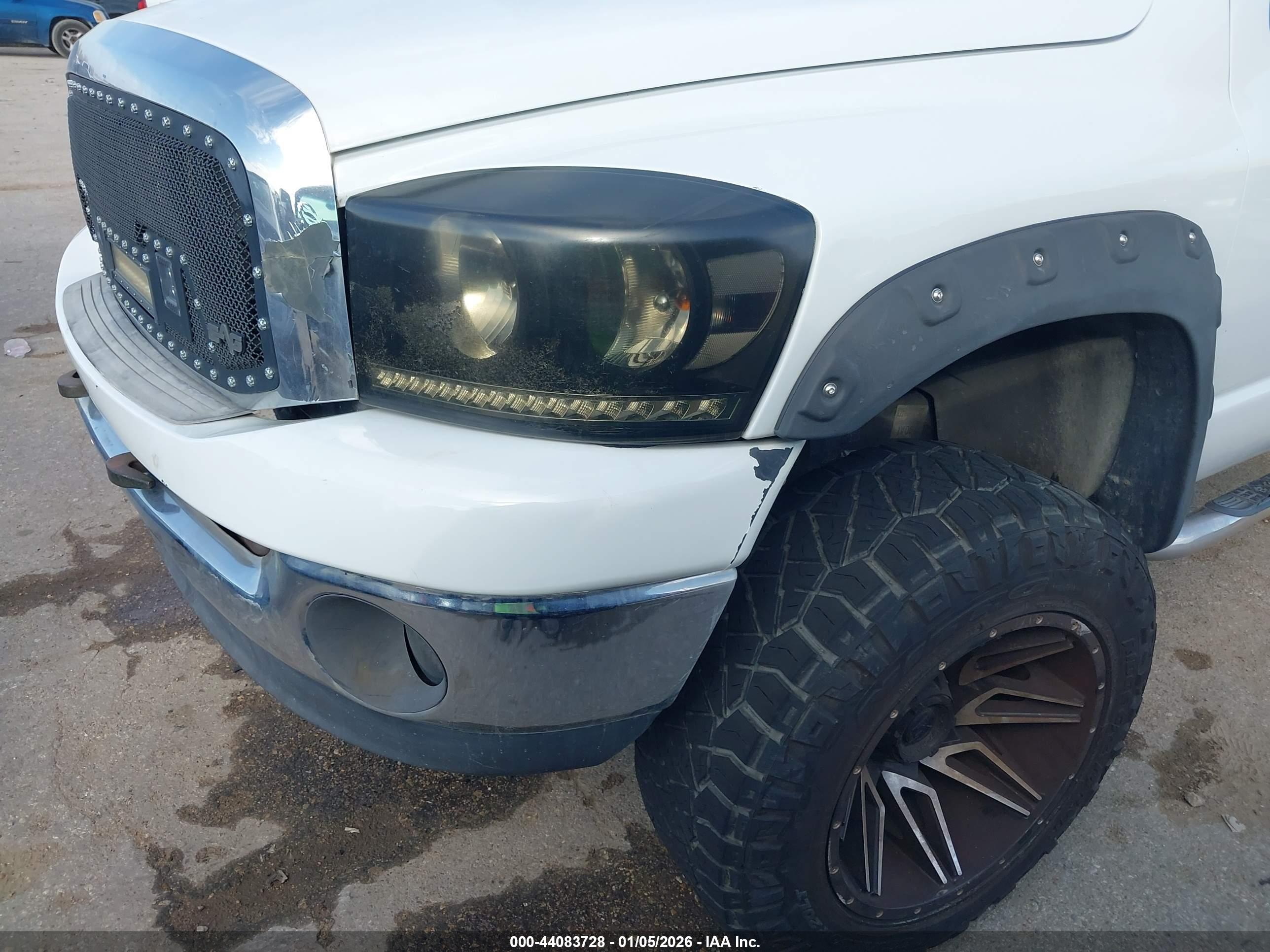 DODGE RAM image 6