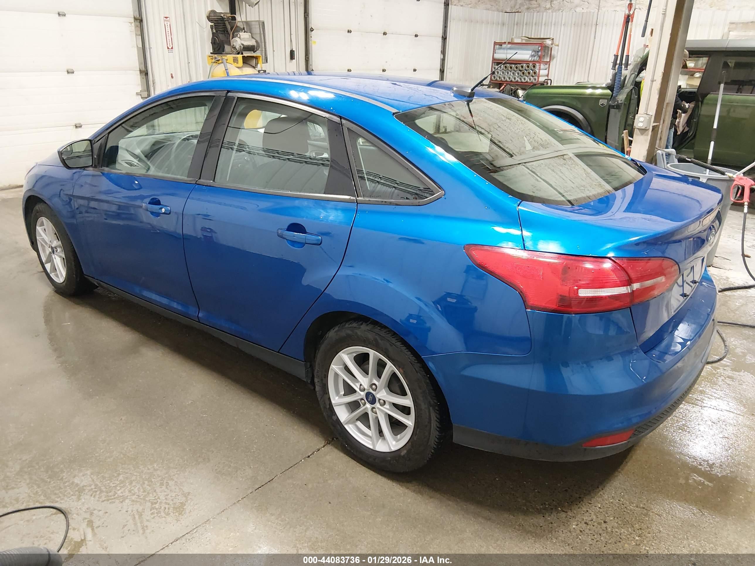 FORD FOCUS image 3