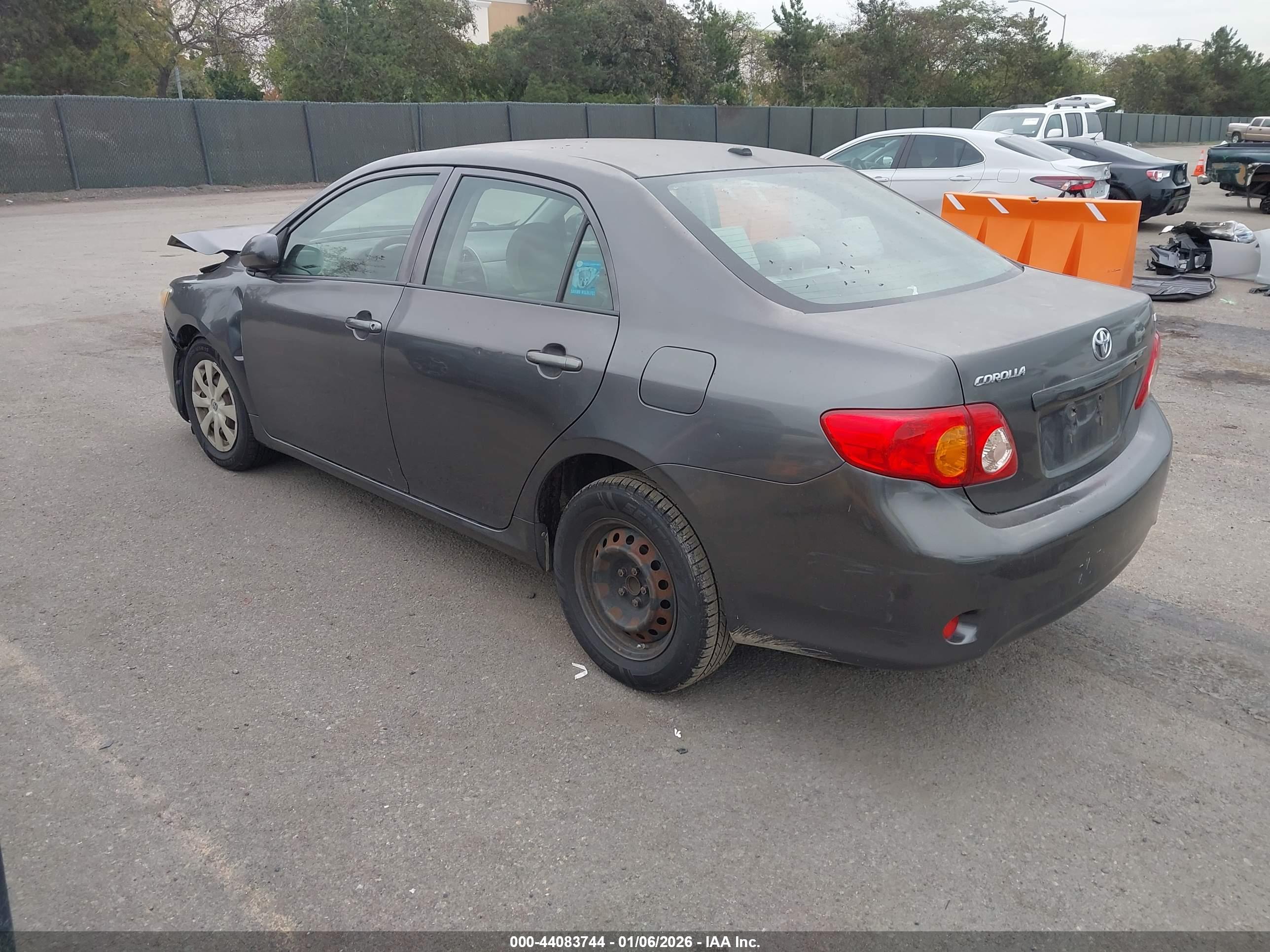 TOYOTA COROLLA image 3