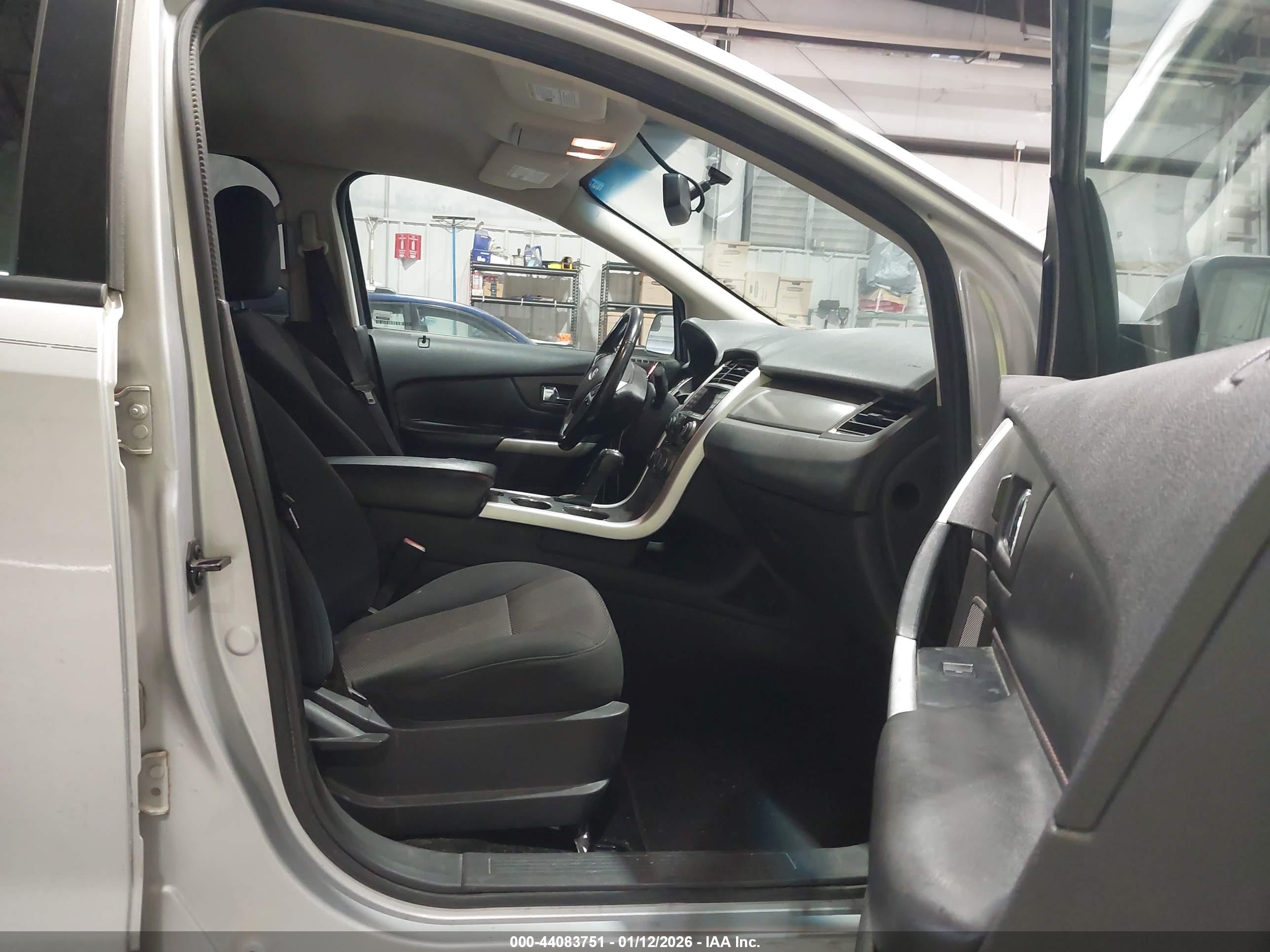 FORD EDGE image 5