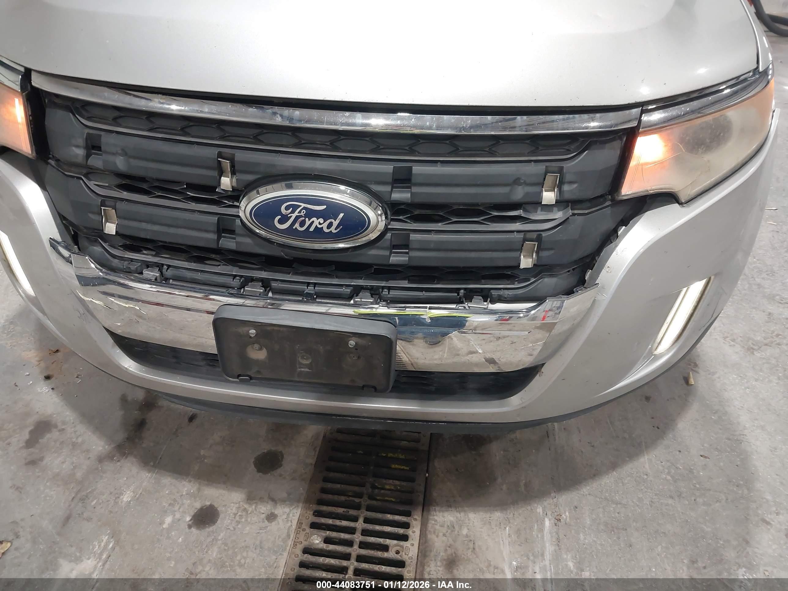 FORD EDGE image 6