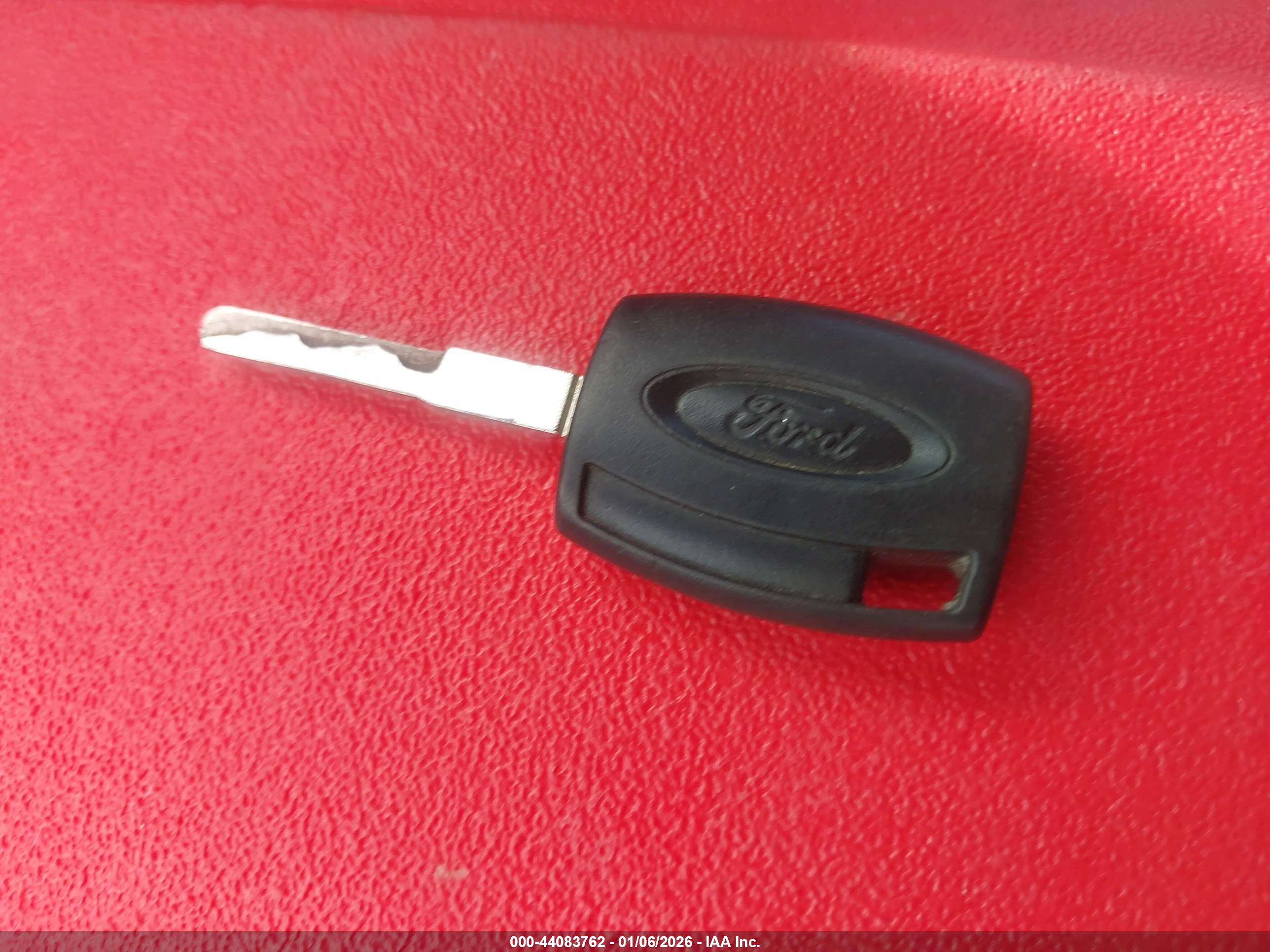 FORD FIESTA image 11