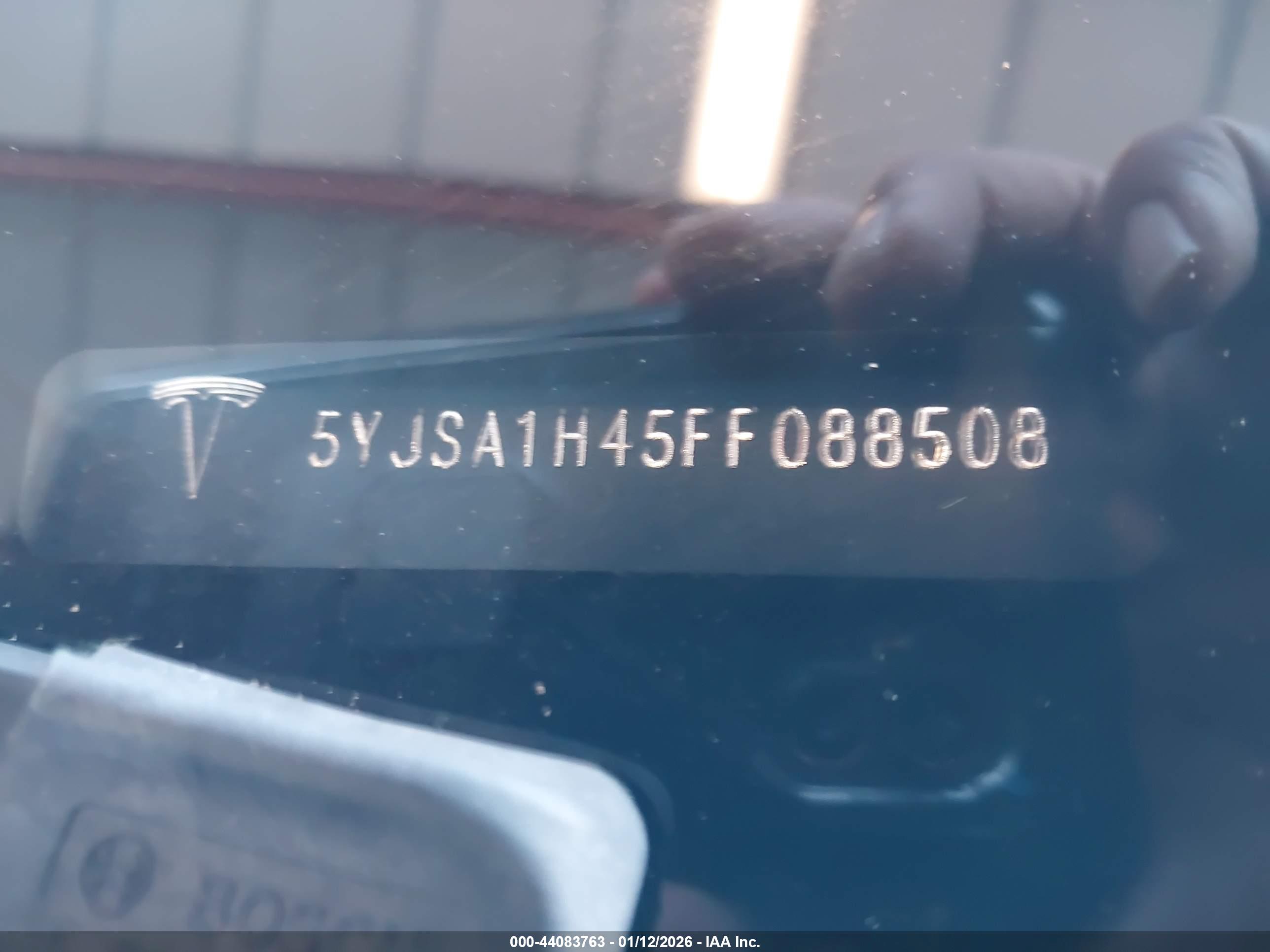 TESLA MODEL image 9