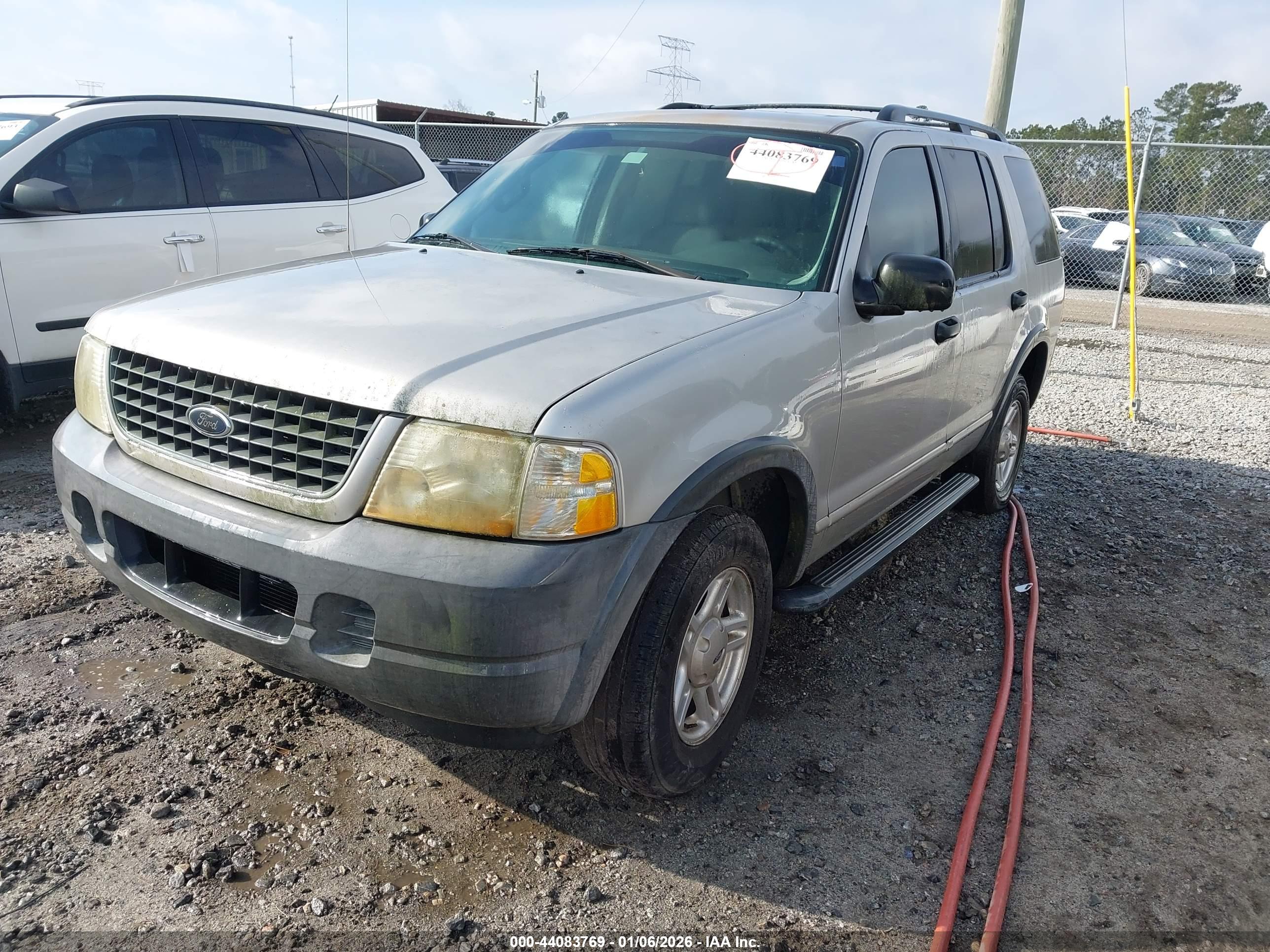 FORD EXPLORER image 2