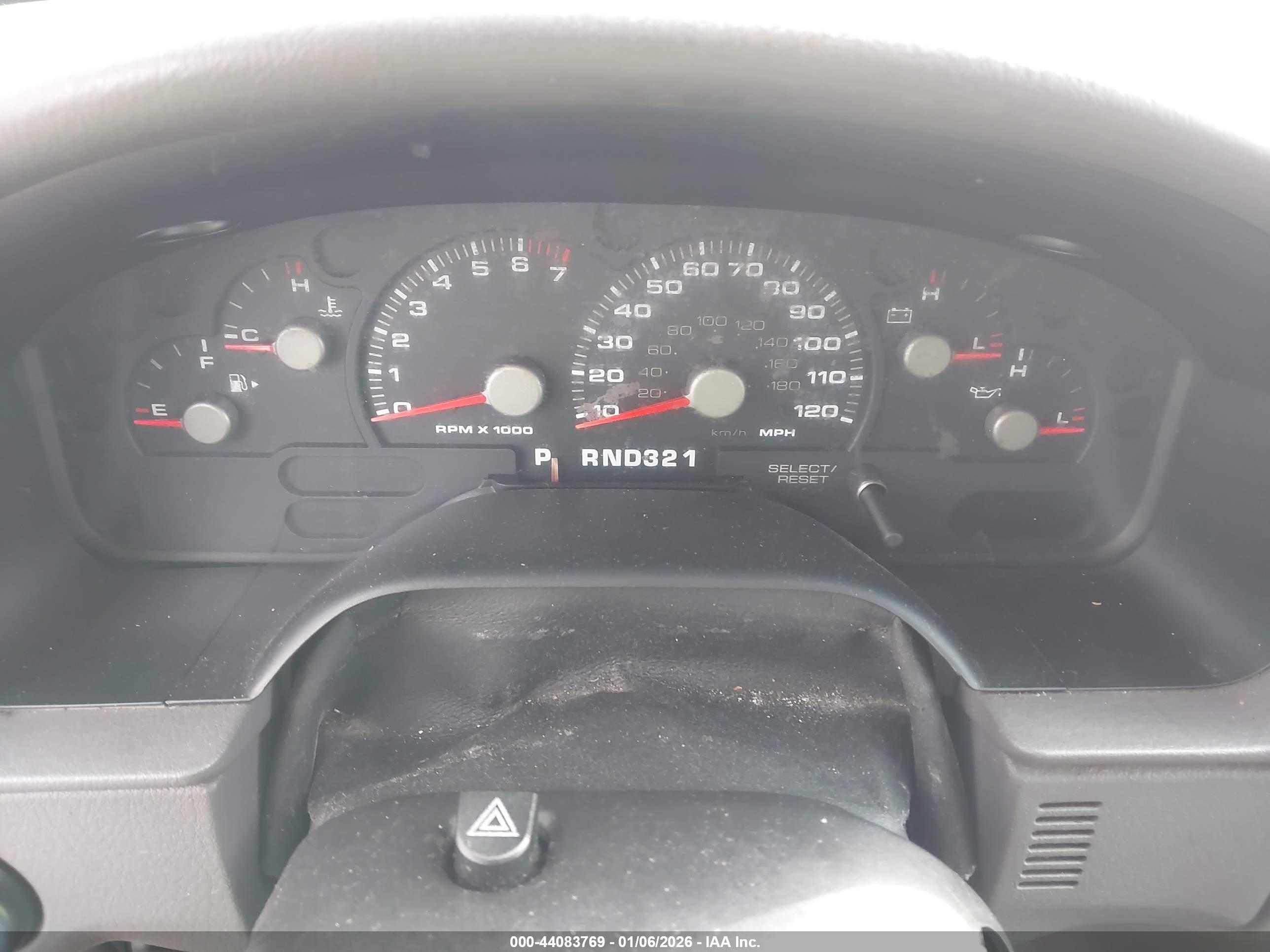 FORD EXPLORER image 7