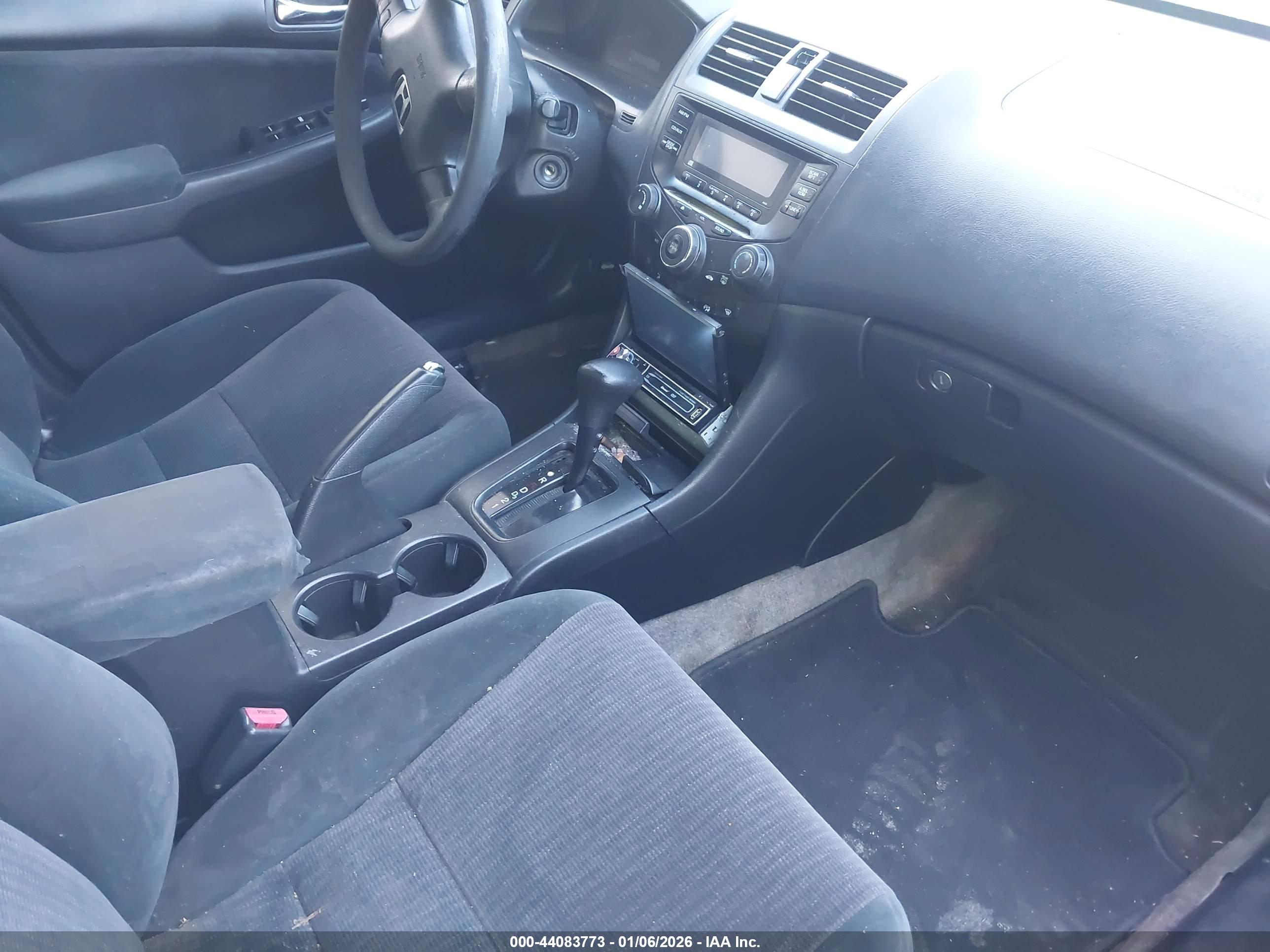HONDA ACCORD image 5