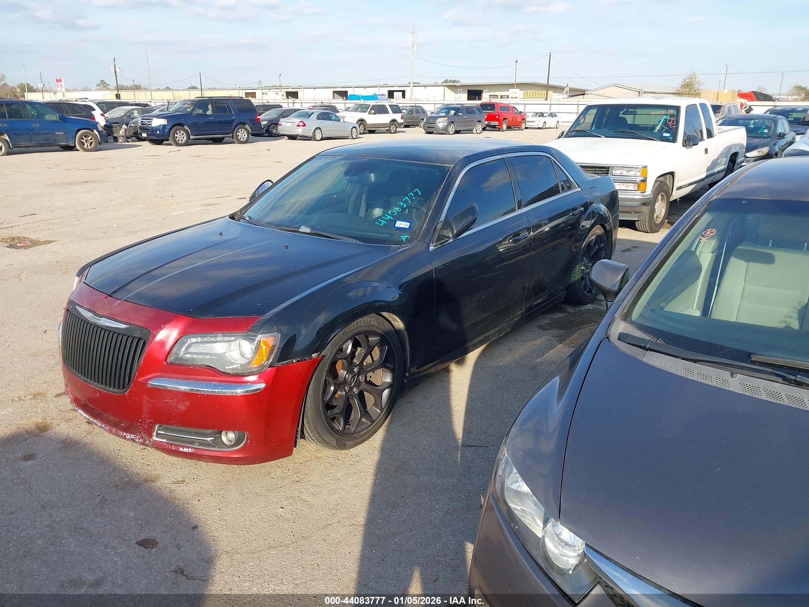CHRYSLER 300 image 2