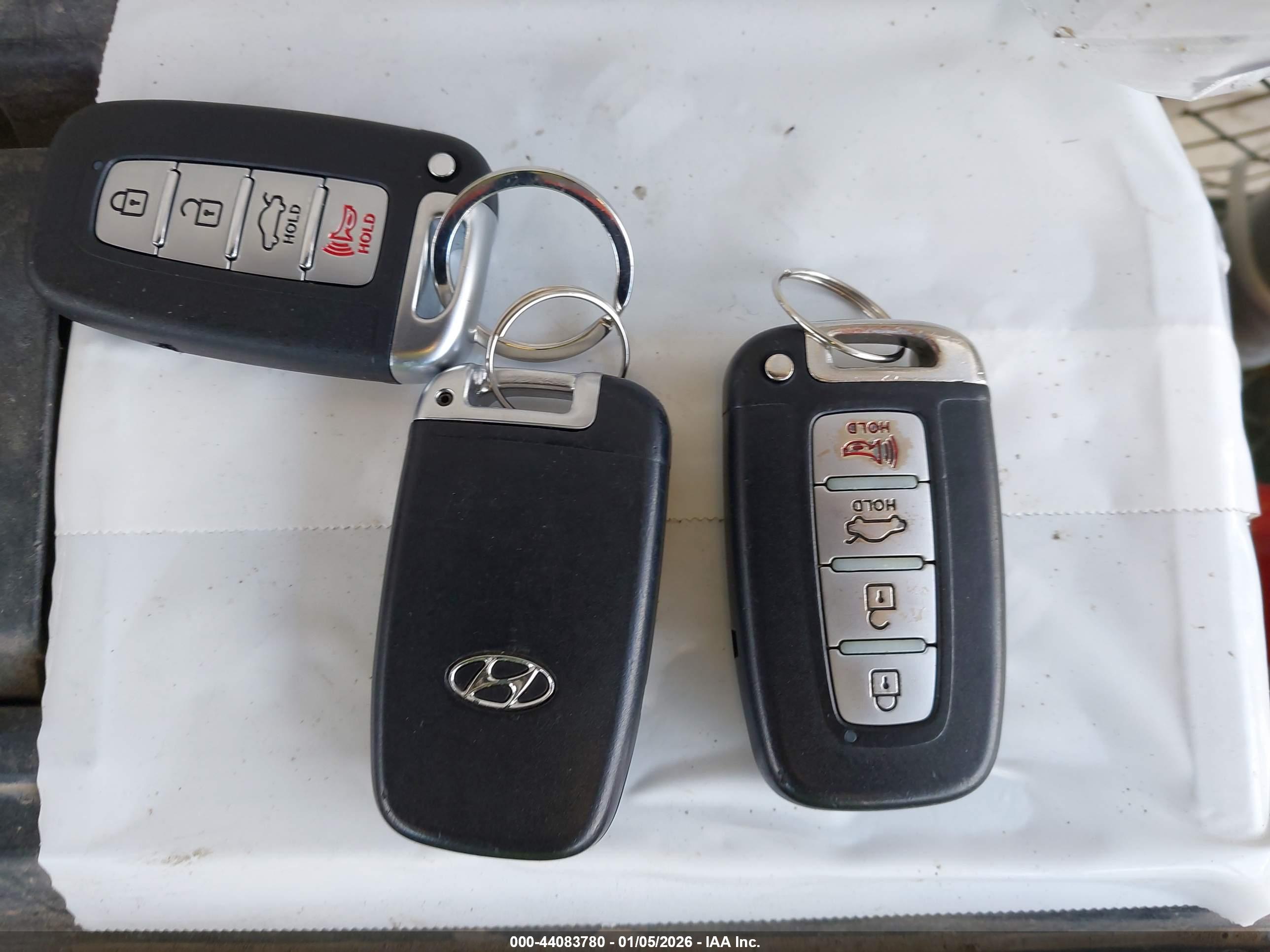 HYUNDAI SONATA image 11