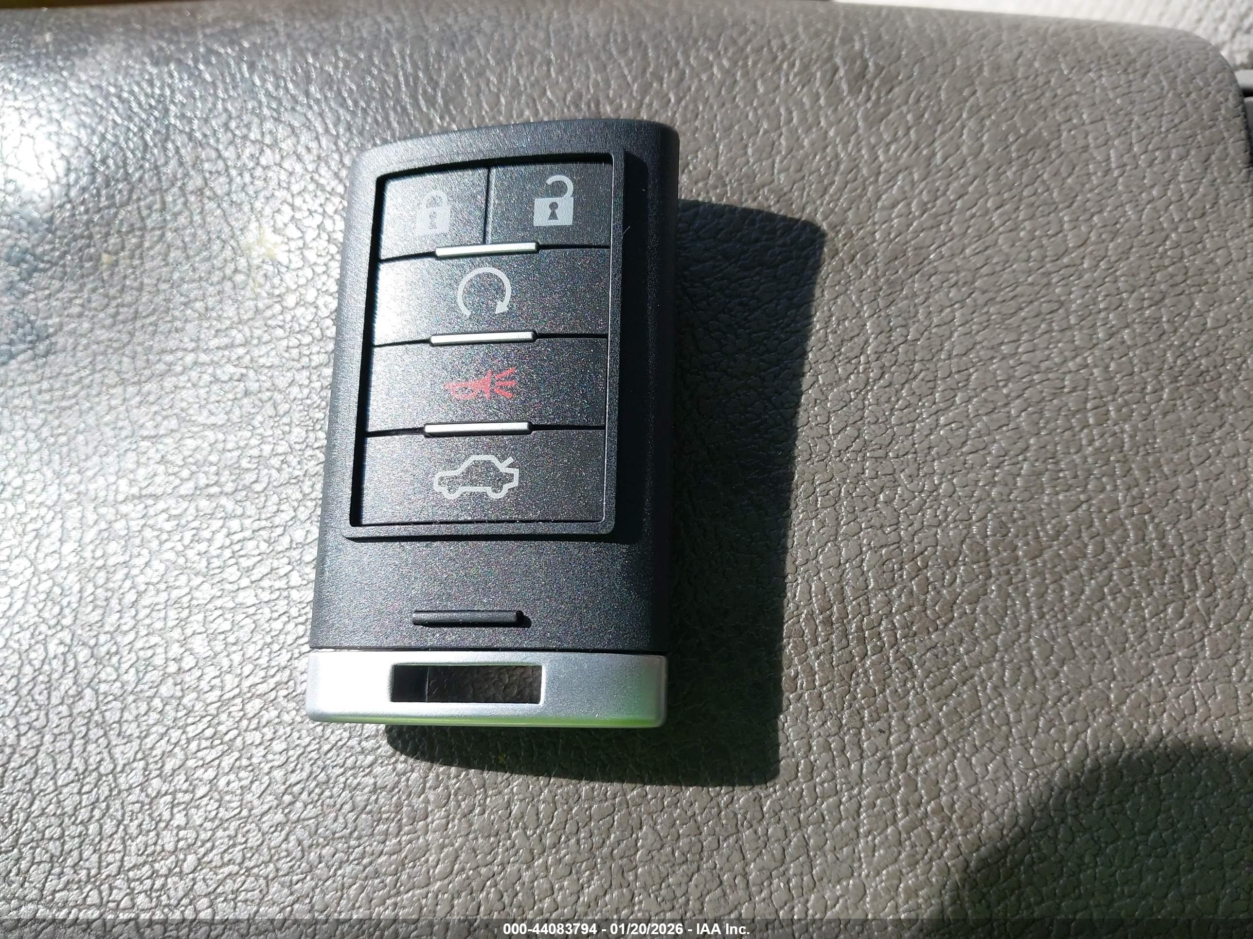 CADILLAC CTS image 11