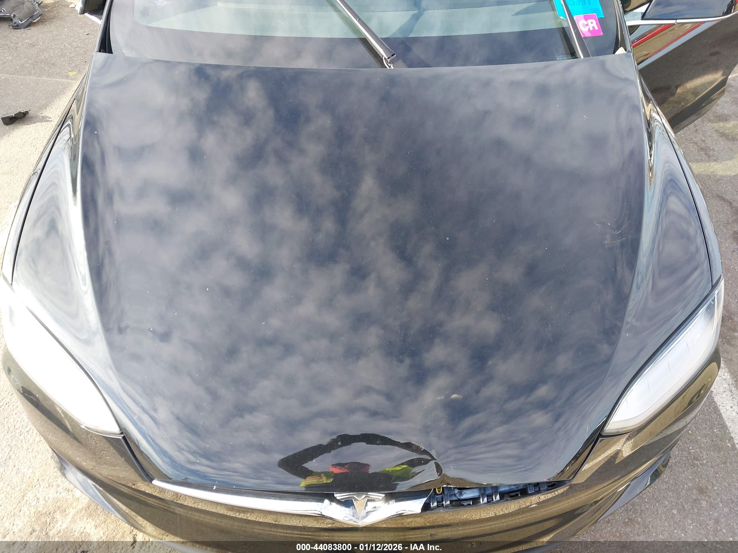 TESLA MODEL image 10