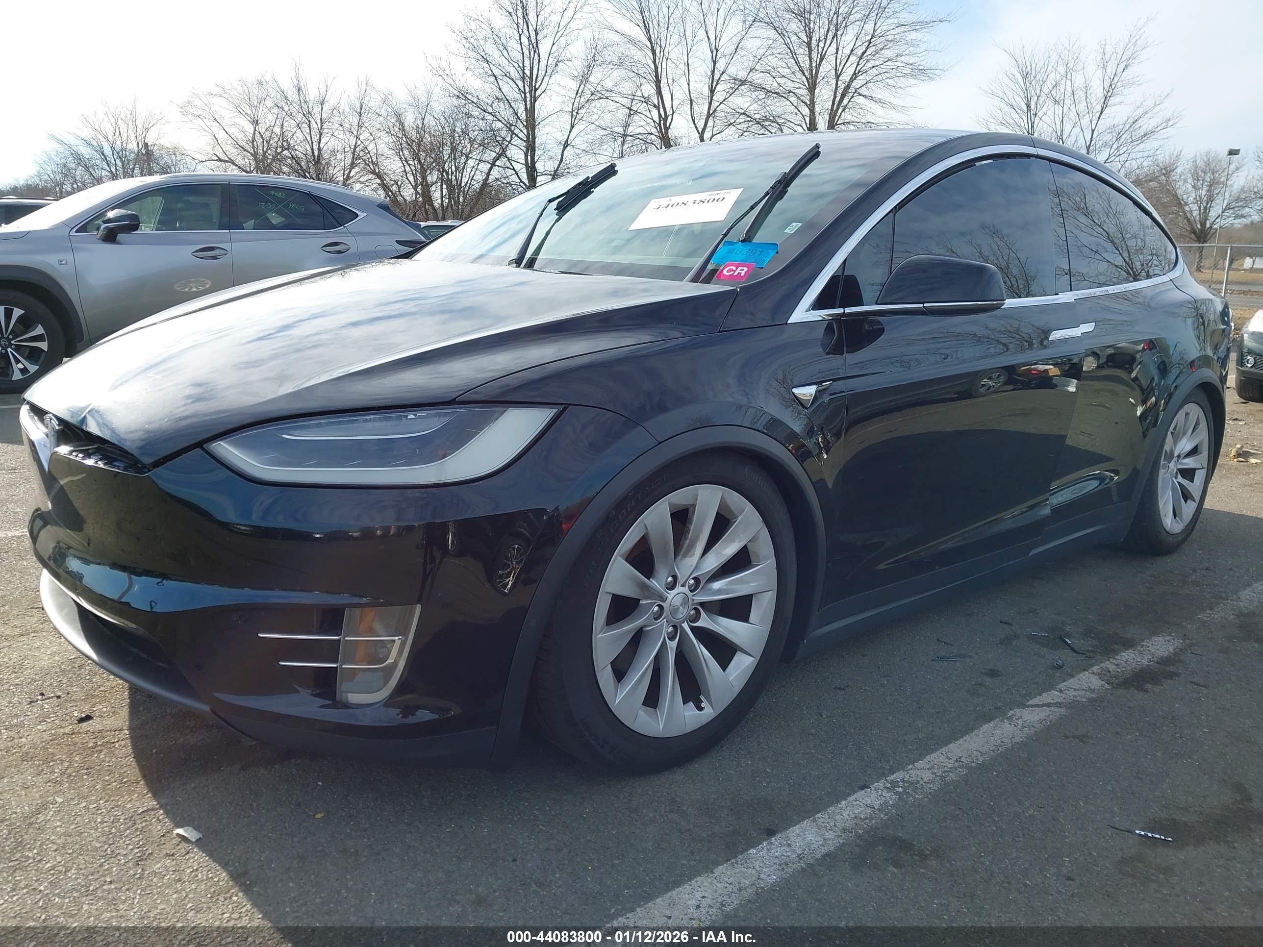 TESLA MODEL image 2
