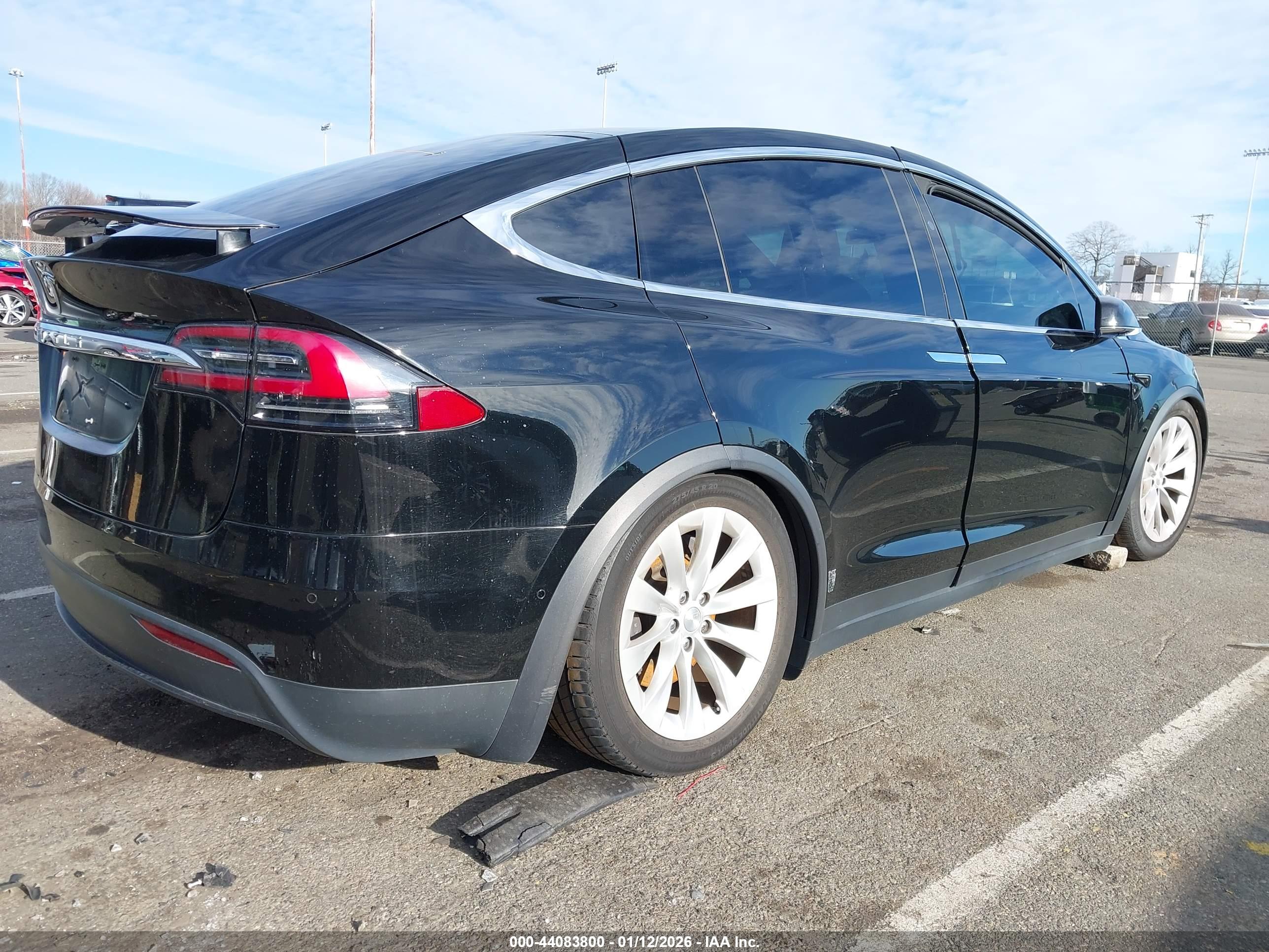 TESLA MODEL image 4