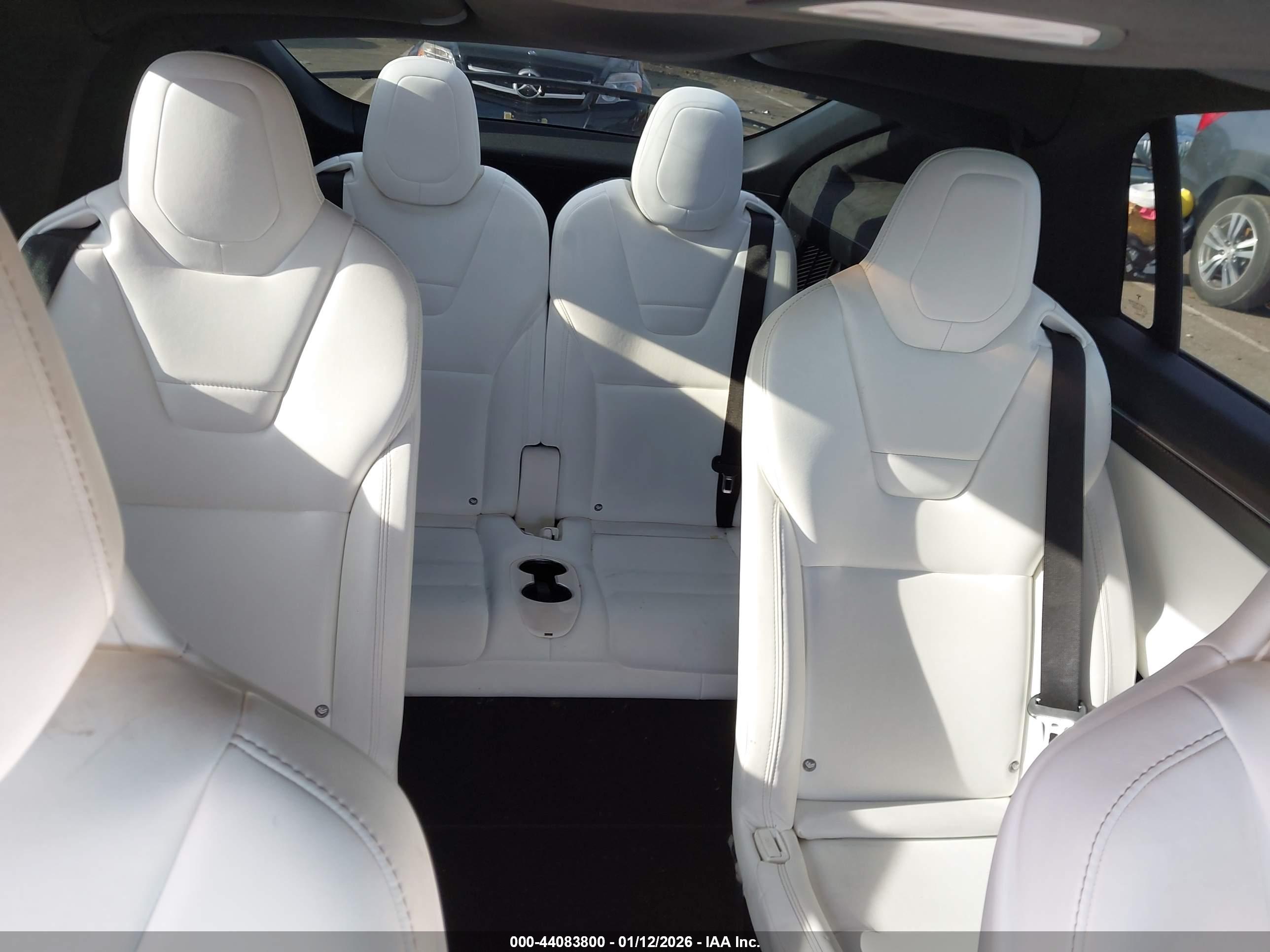 TESLA MODEL image 8
