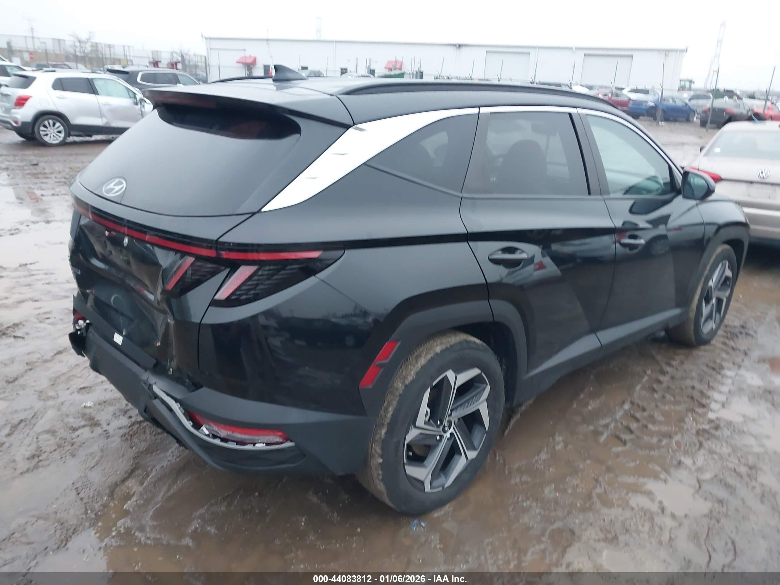HYUNDAI TUCSON image 4