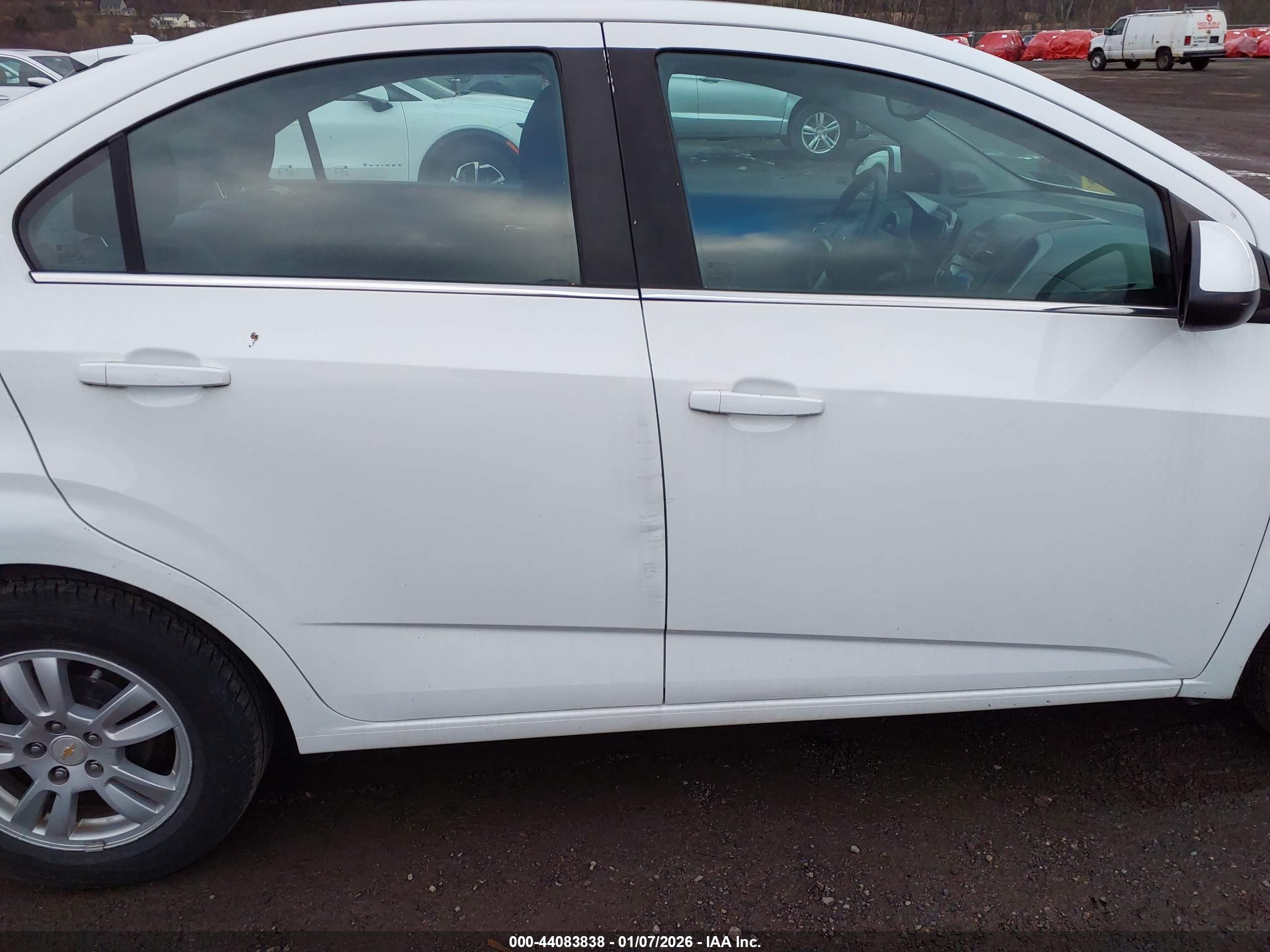 CHEVROLET SONIC image 6