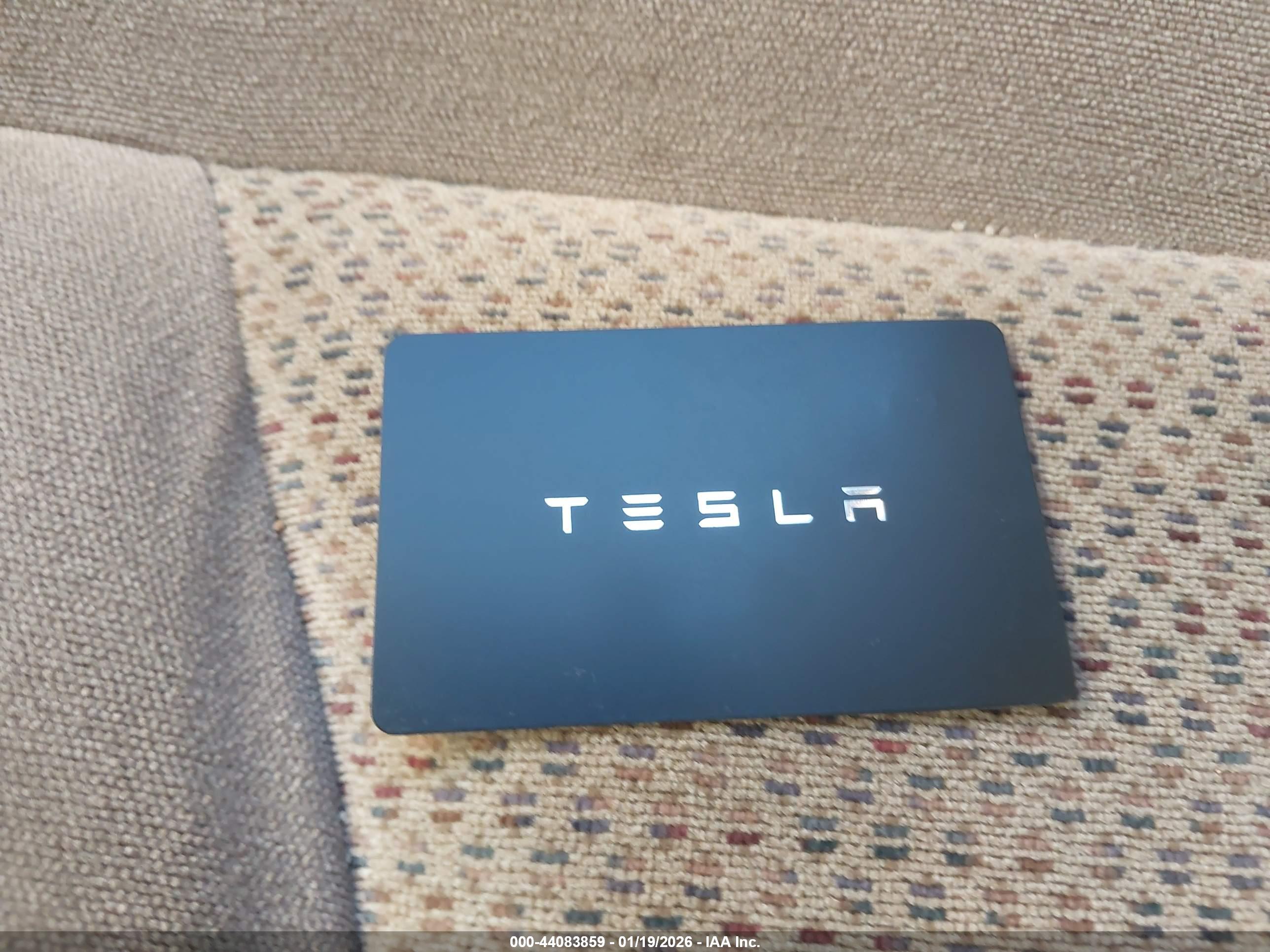 TESLA MODEL image 11