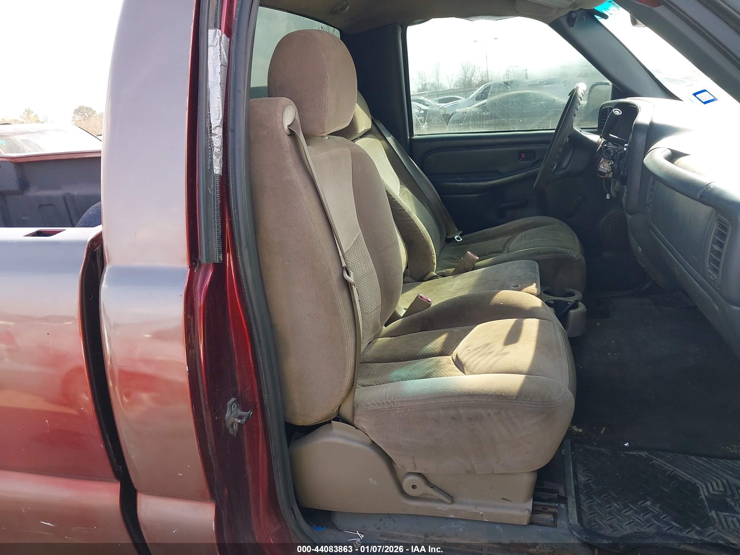 CHEVROLET SILVERADO image 8