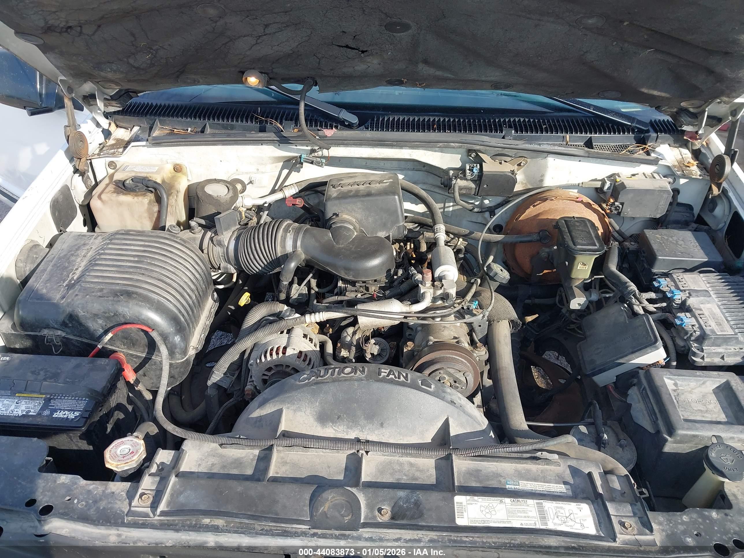 CHEVROLET C1500 image 10