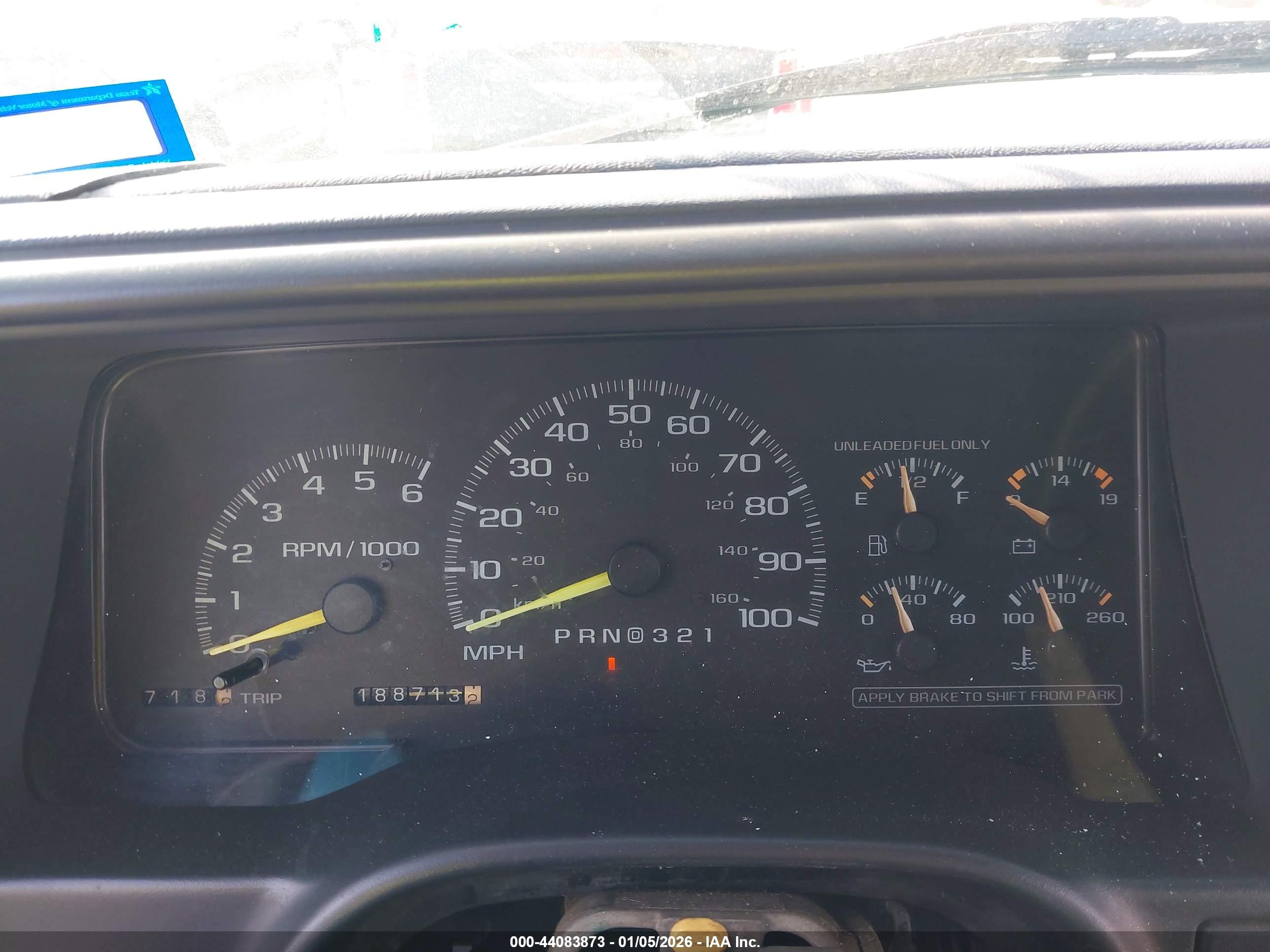 CHEVROLET C1500 image 7