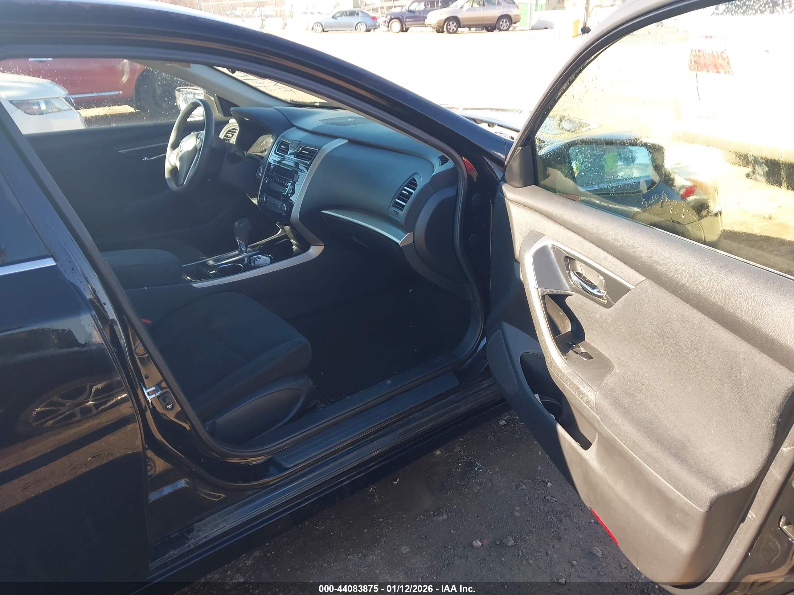 NISSAN ALTIMA image 5