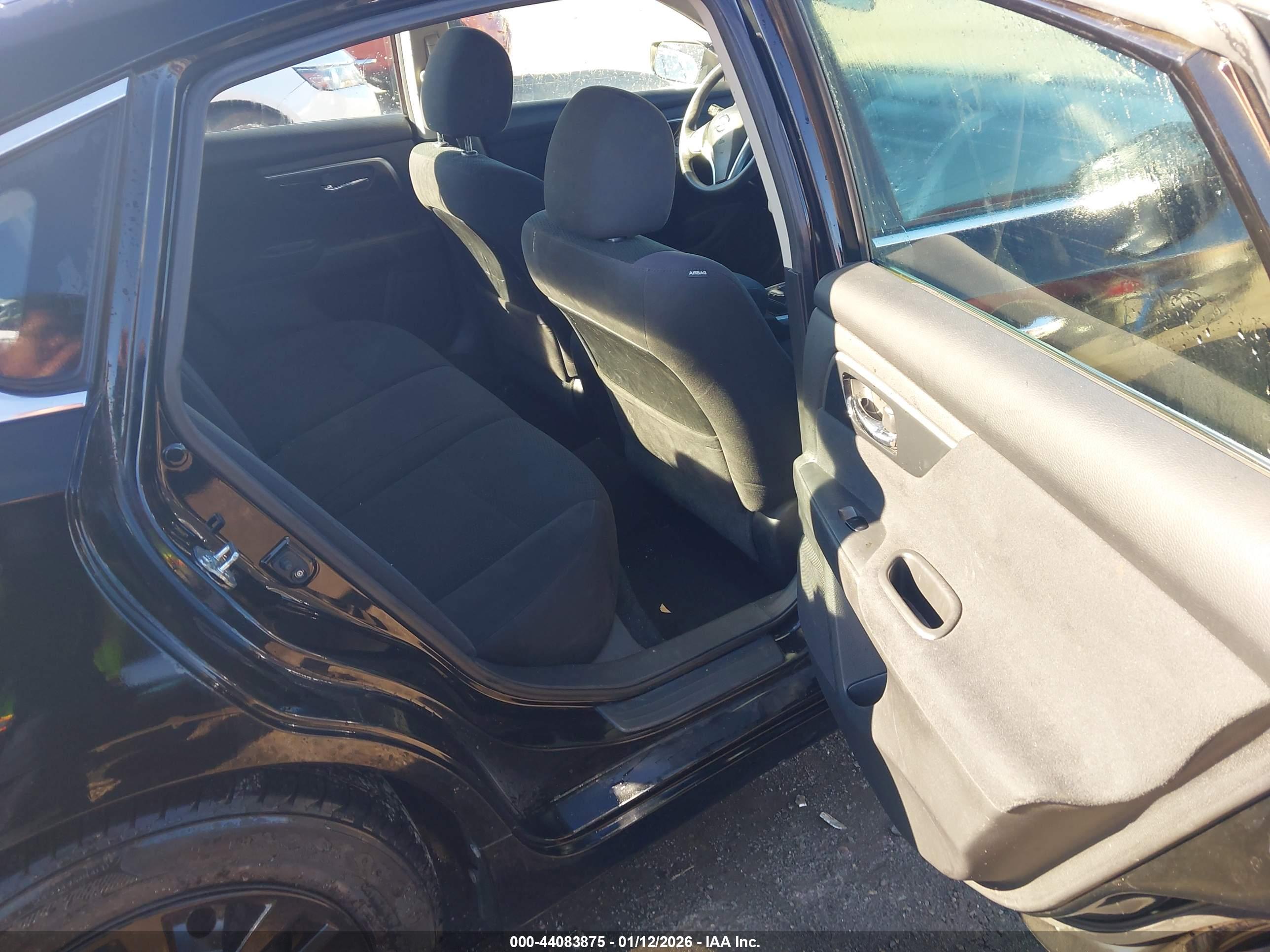 NISSAN ALTIMA image 8